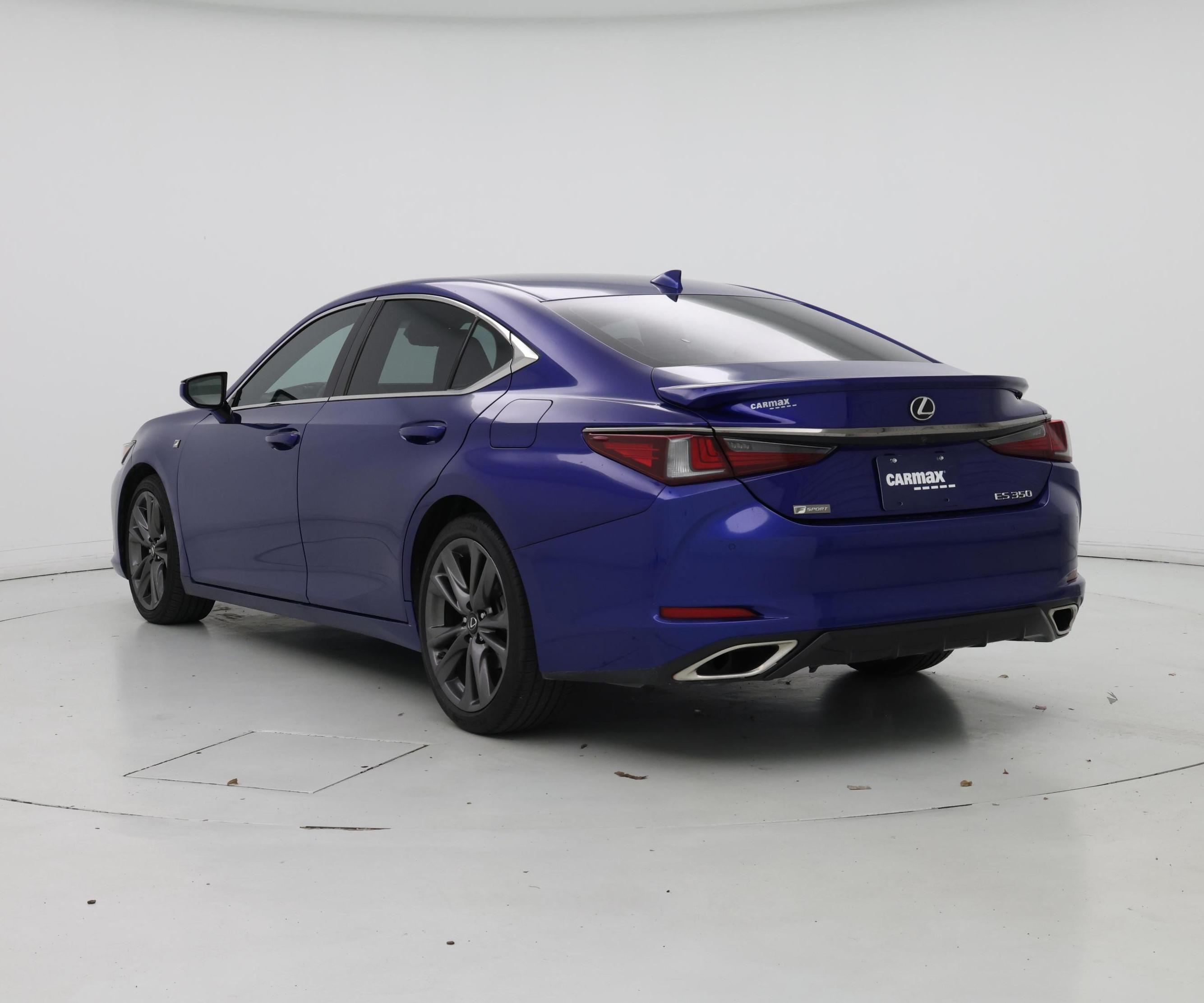 Thumbnail: 2019 Lexus ES - 2