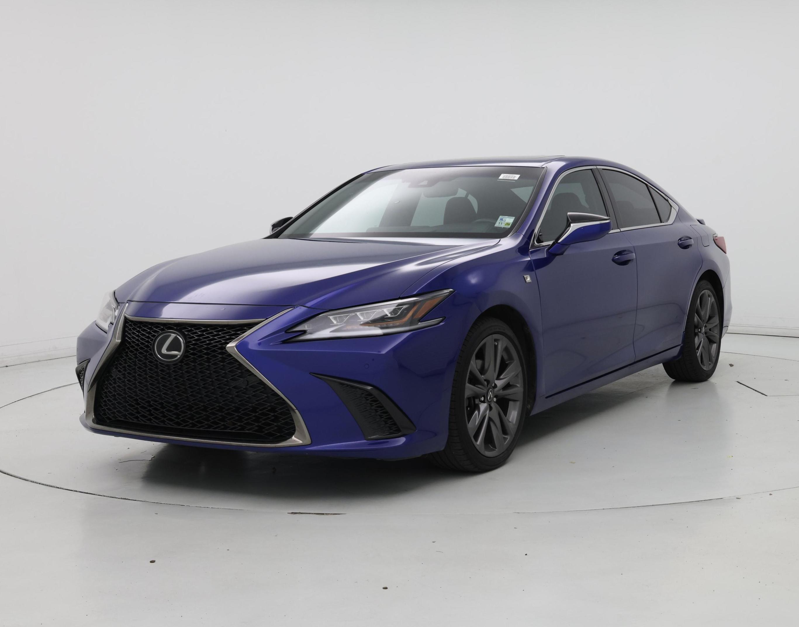 Thumbnail: 2019 Lexus ES - 4