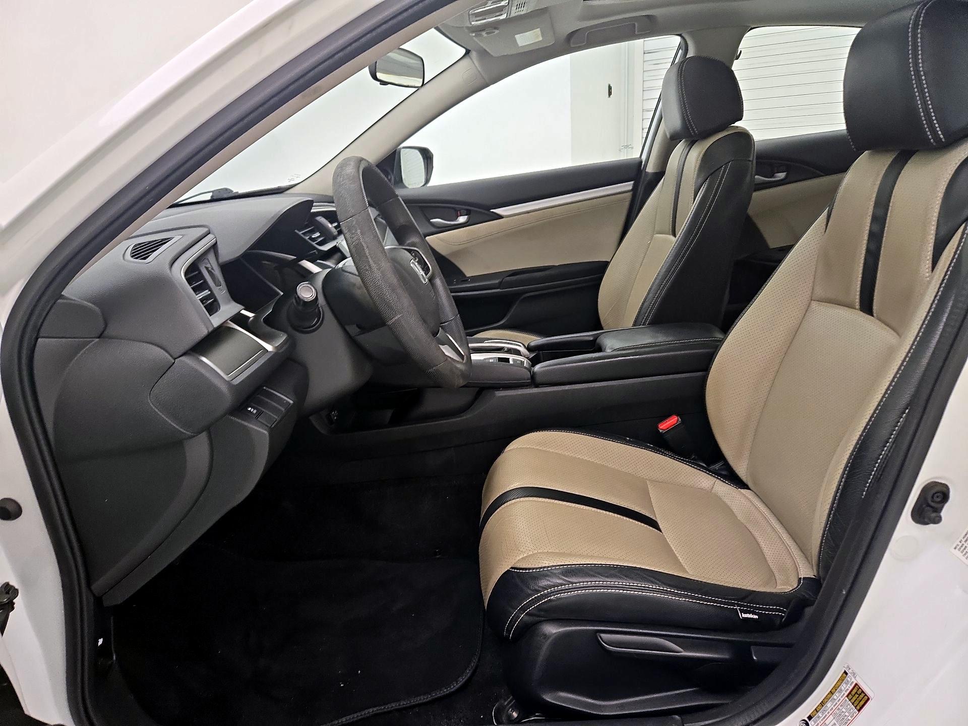 Thumbnail: 2016 Honda Civic - 11