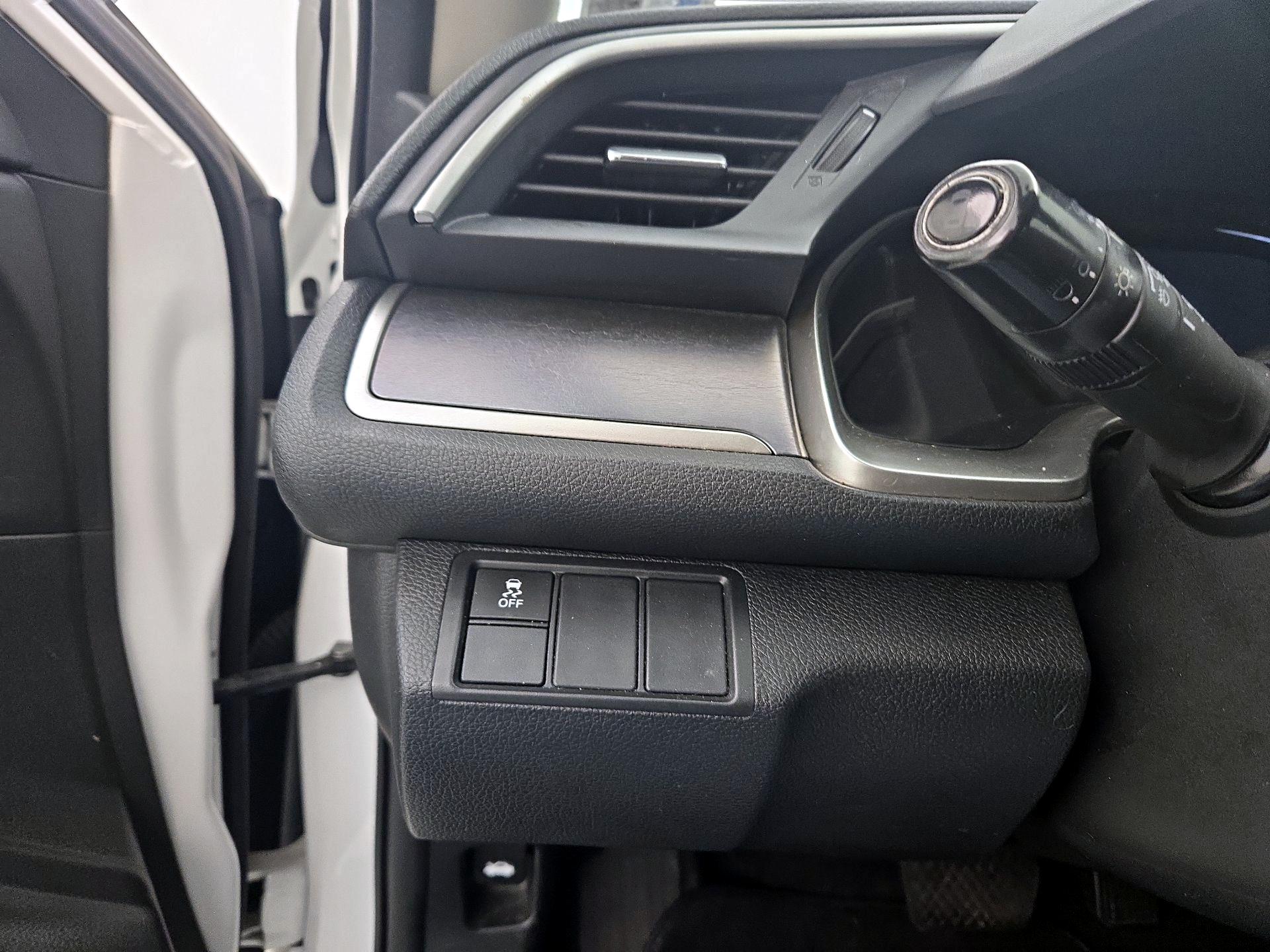 Thumbnail: 2016 Honda Civic - 13