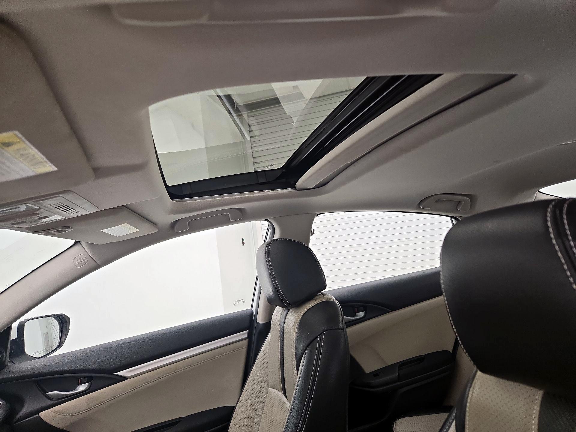 Thumbnail: 2016 Honda Civic - 19