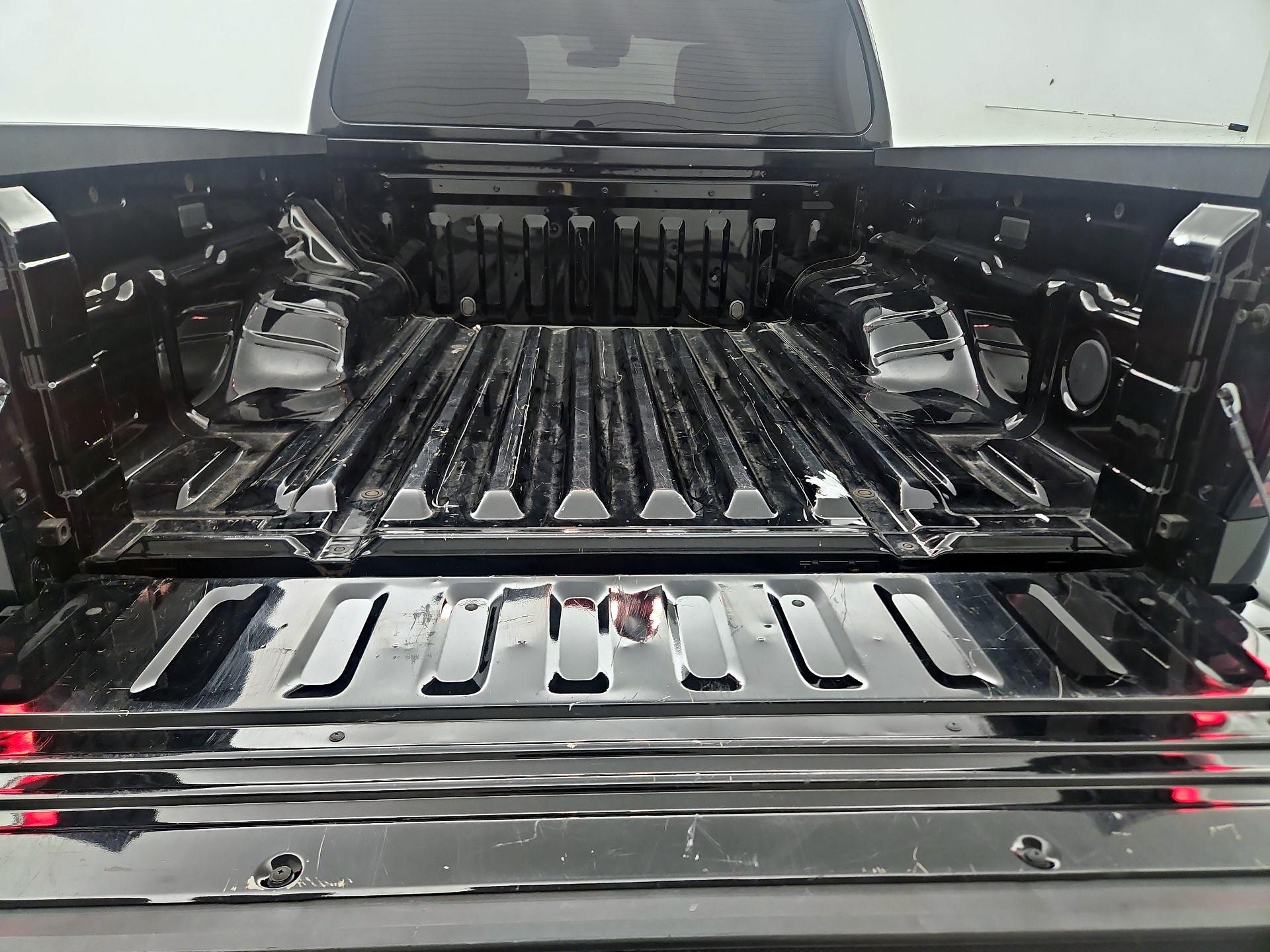 Thumbnail: 2023 Nissan Frontier - 19