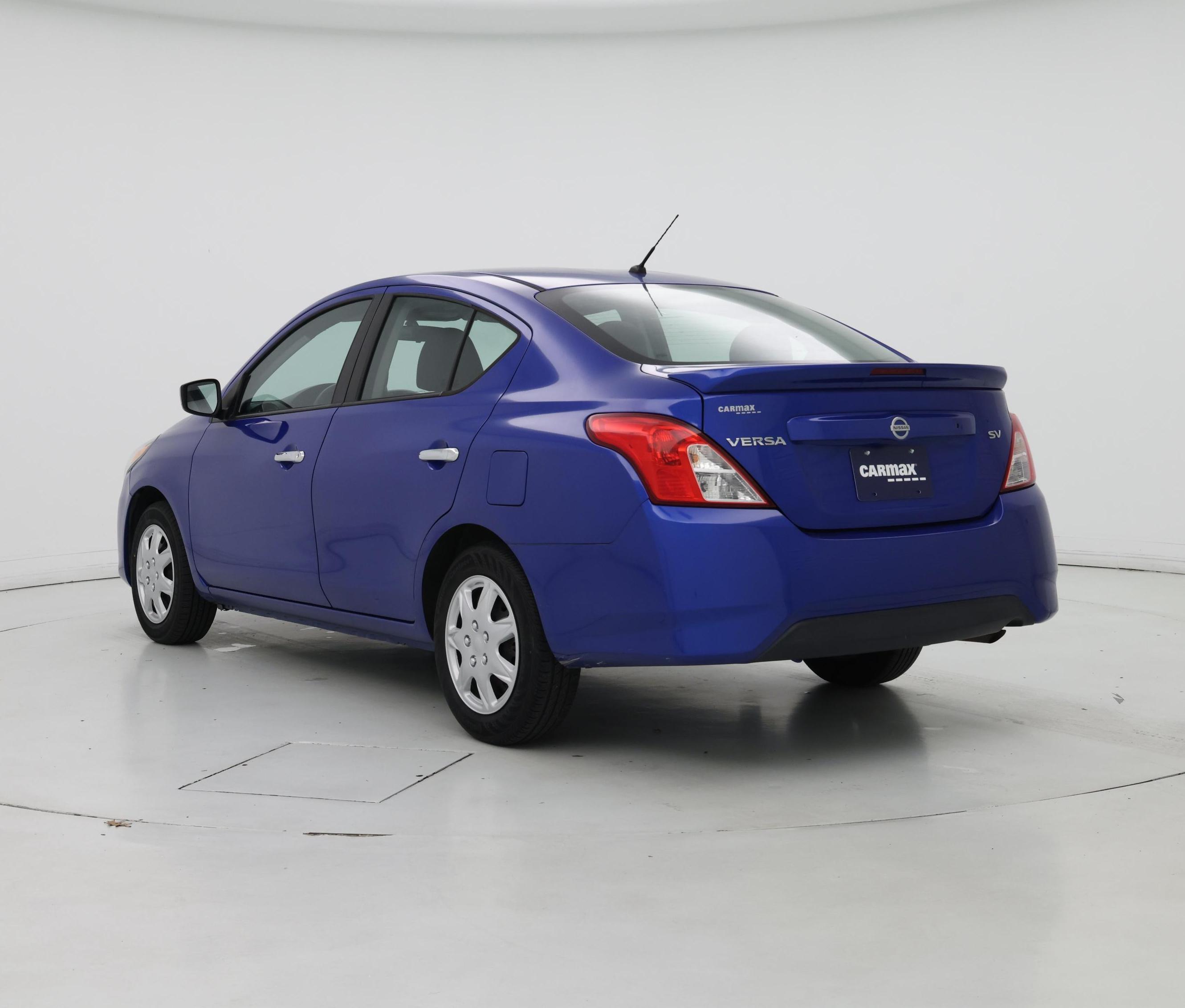 Thumbnail: 2017 Nissan Versa - 2