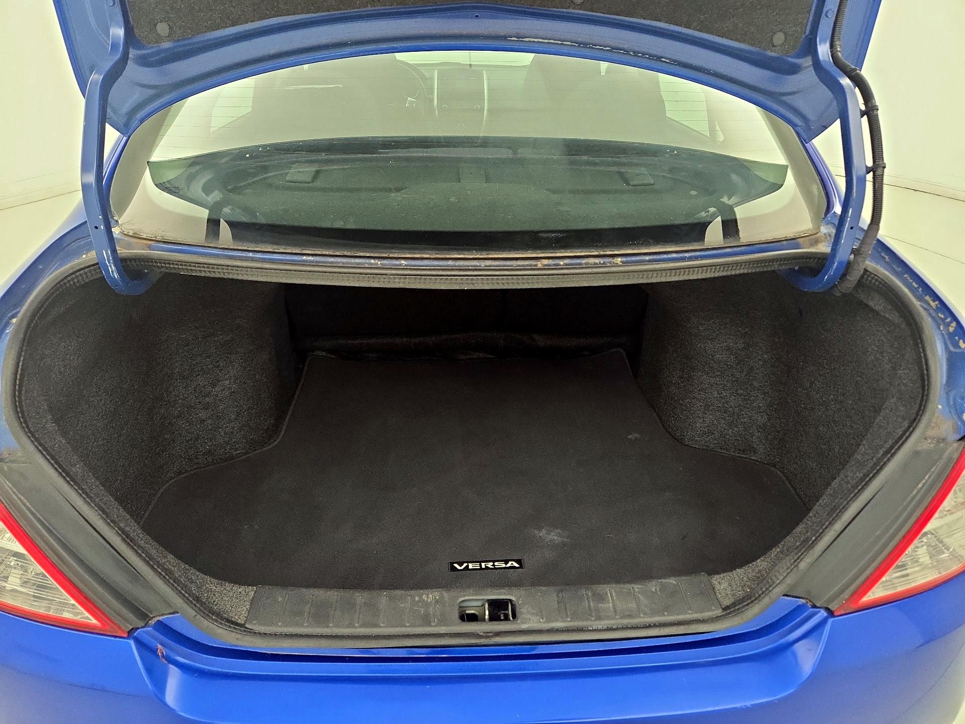 Thumbnail: 2017 Nissan Versa - 19