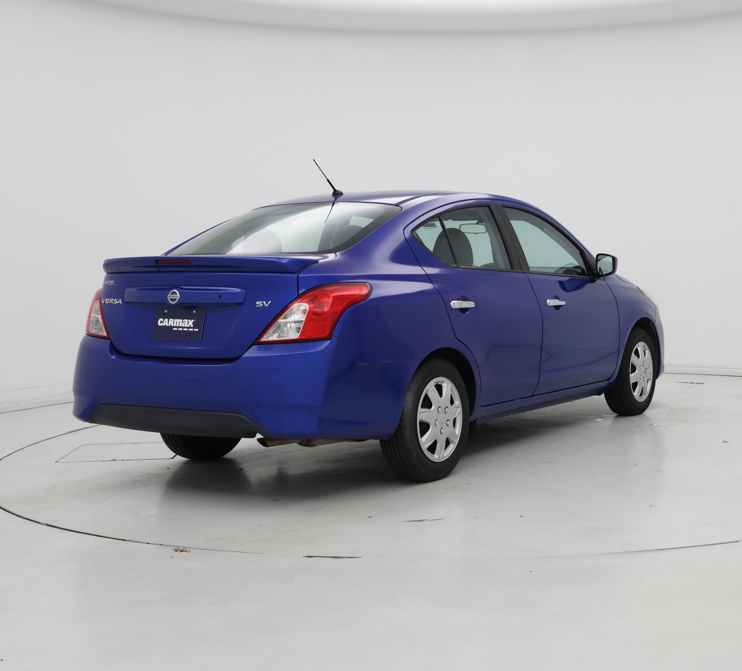 Thumbnail: 2017 Nissan Versa - 8