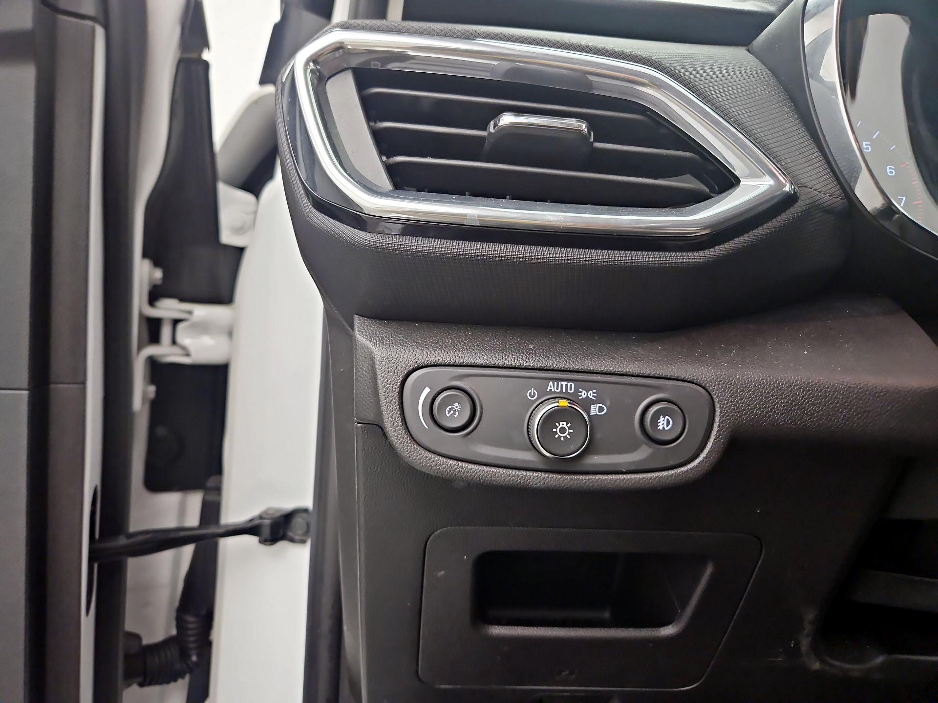 Thumbnail: 2022 Chevrolet TrailBlazer - 13