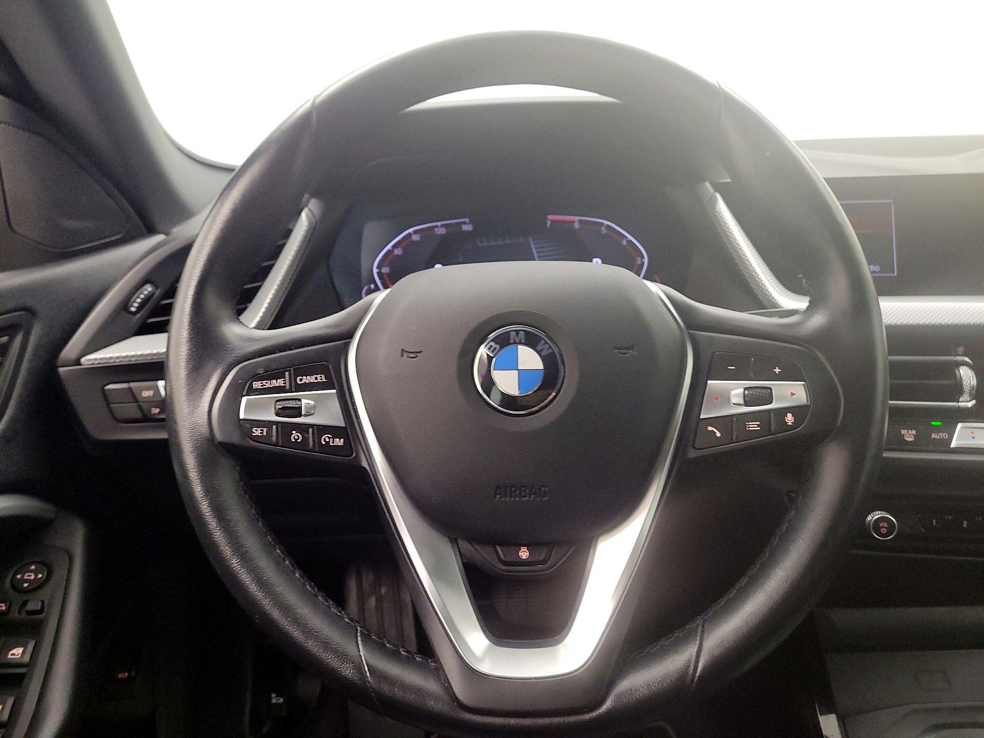 Thumbnail: 2024 BMW 2 Series - 10