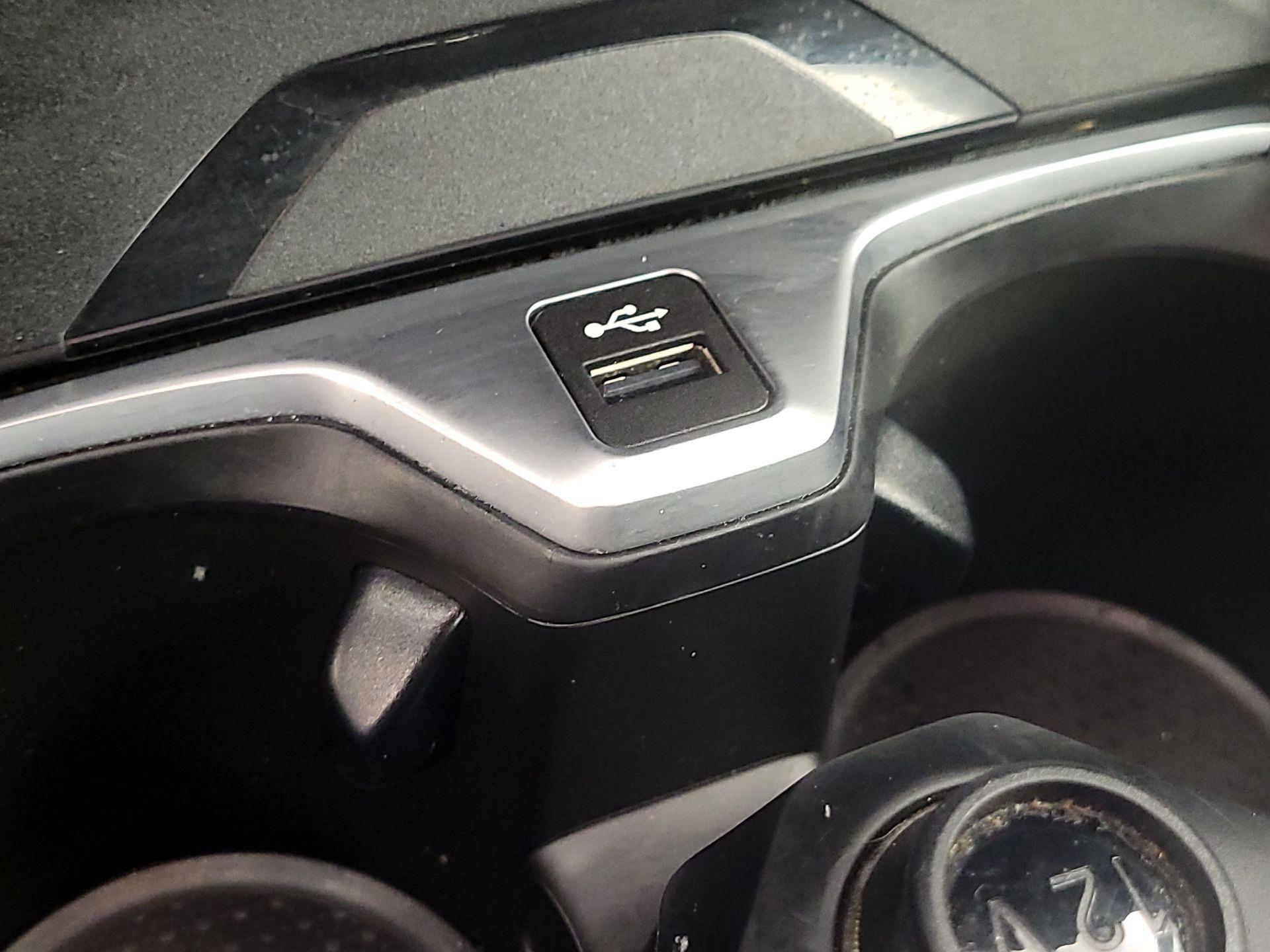 Thumbnail: 2024 BMW 2 Series - 18