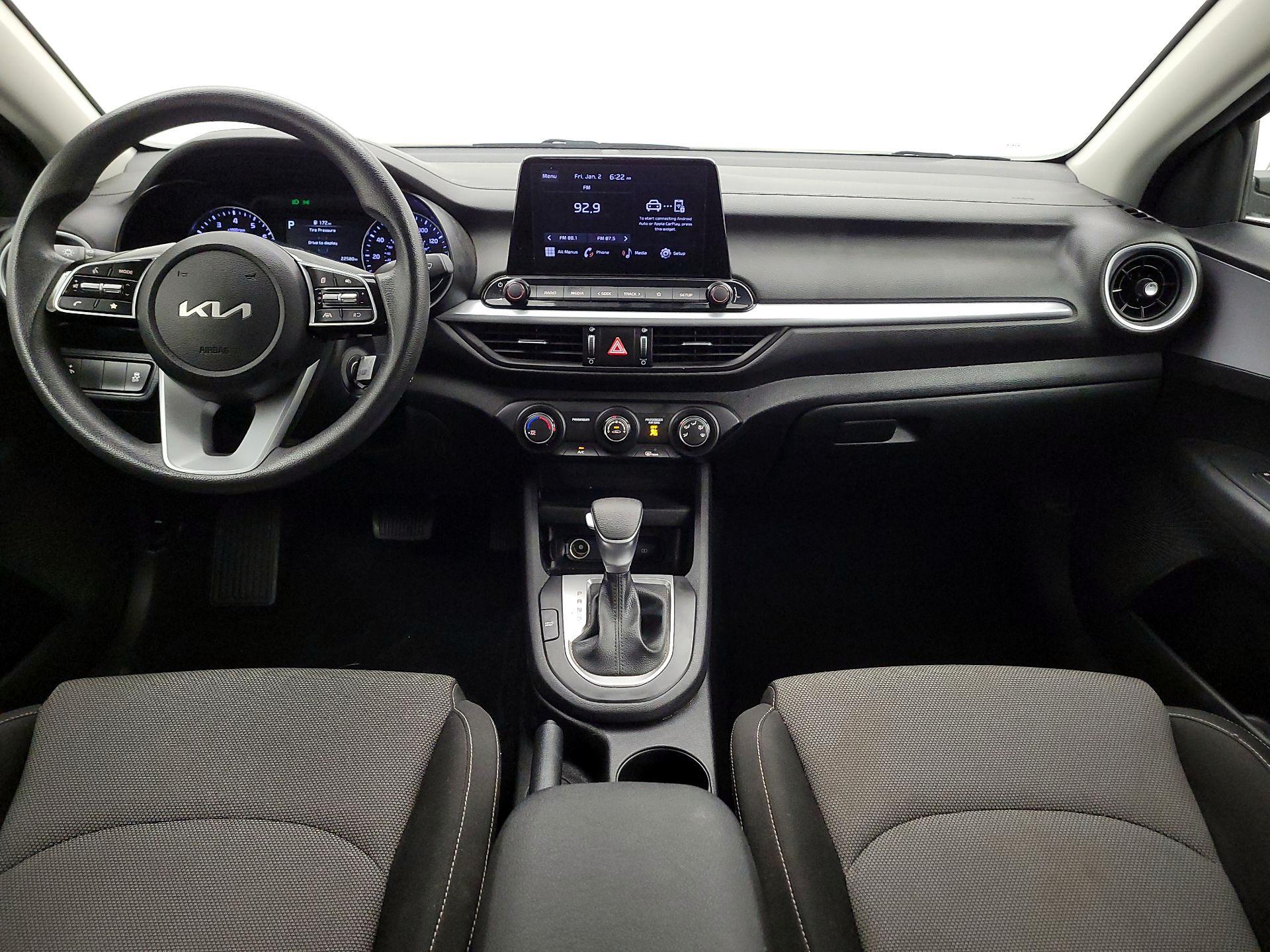 Thumbnail: 2024 Kia Forte - 9