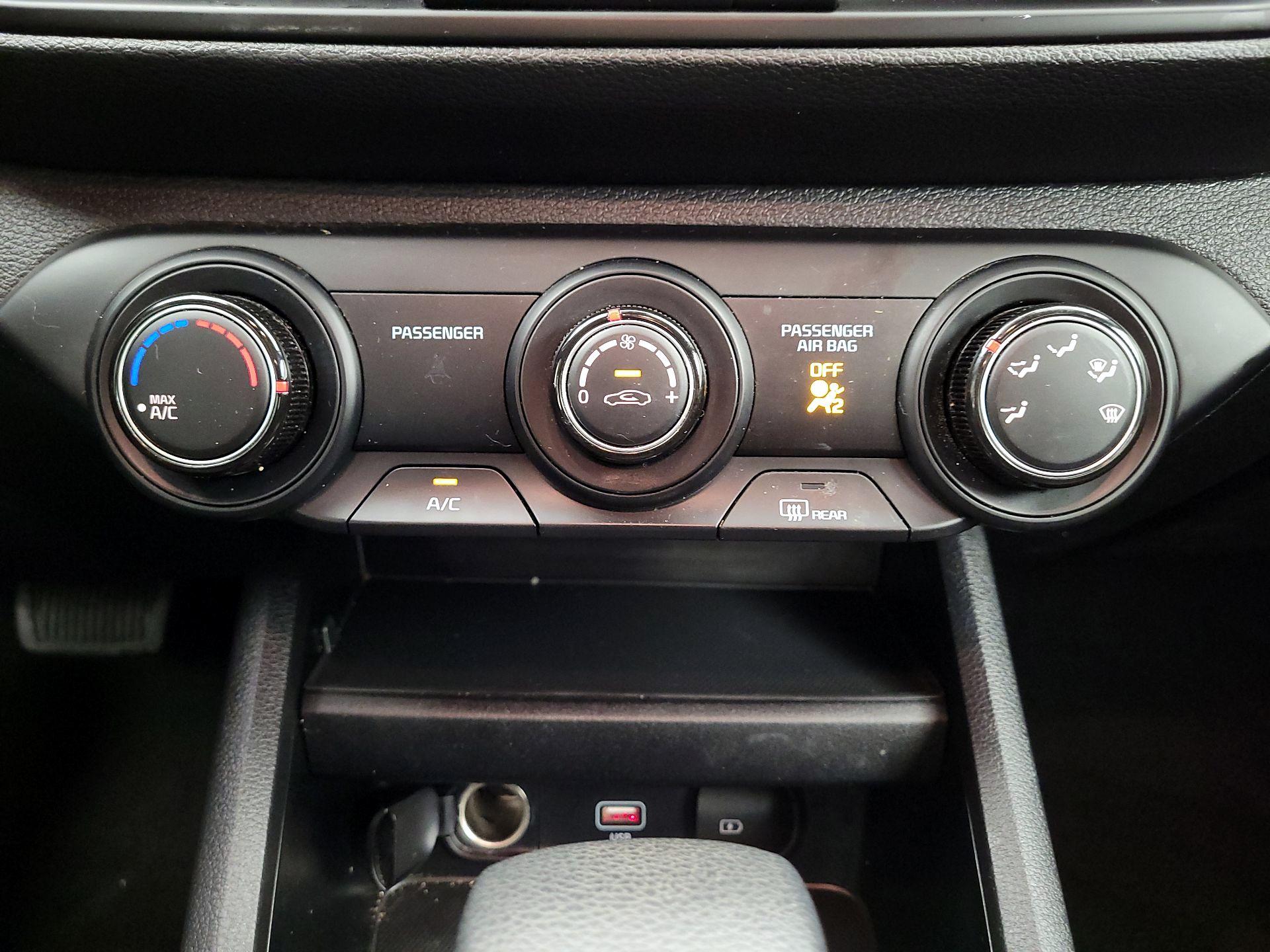 Thumbnail: 2024 Kia Forte - 14