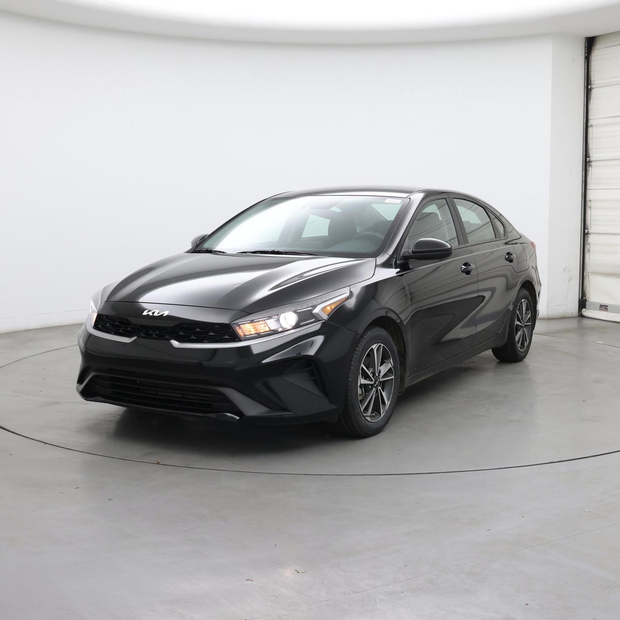 Thumbnail: 2024 Kia Forte - 4