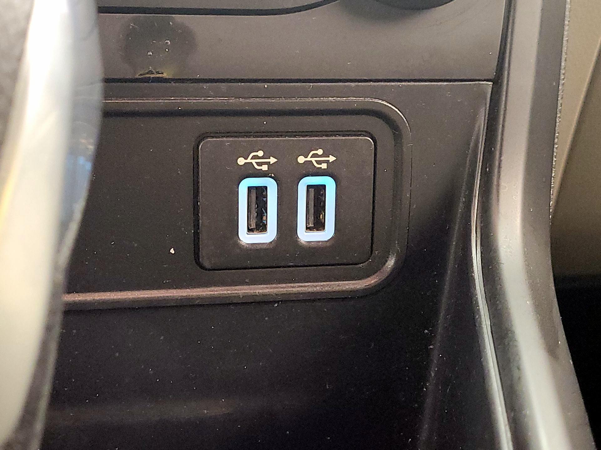 Thumbnail: 2022 Ford EcoSport - 18