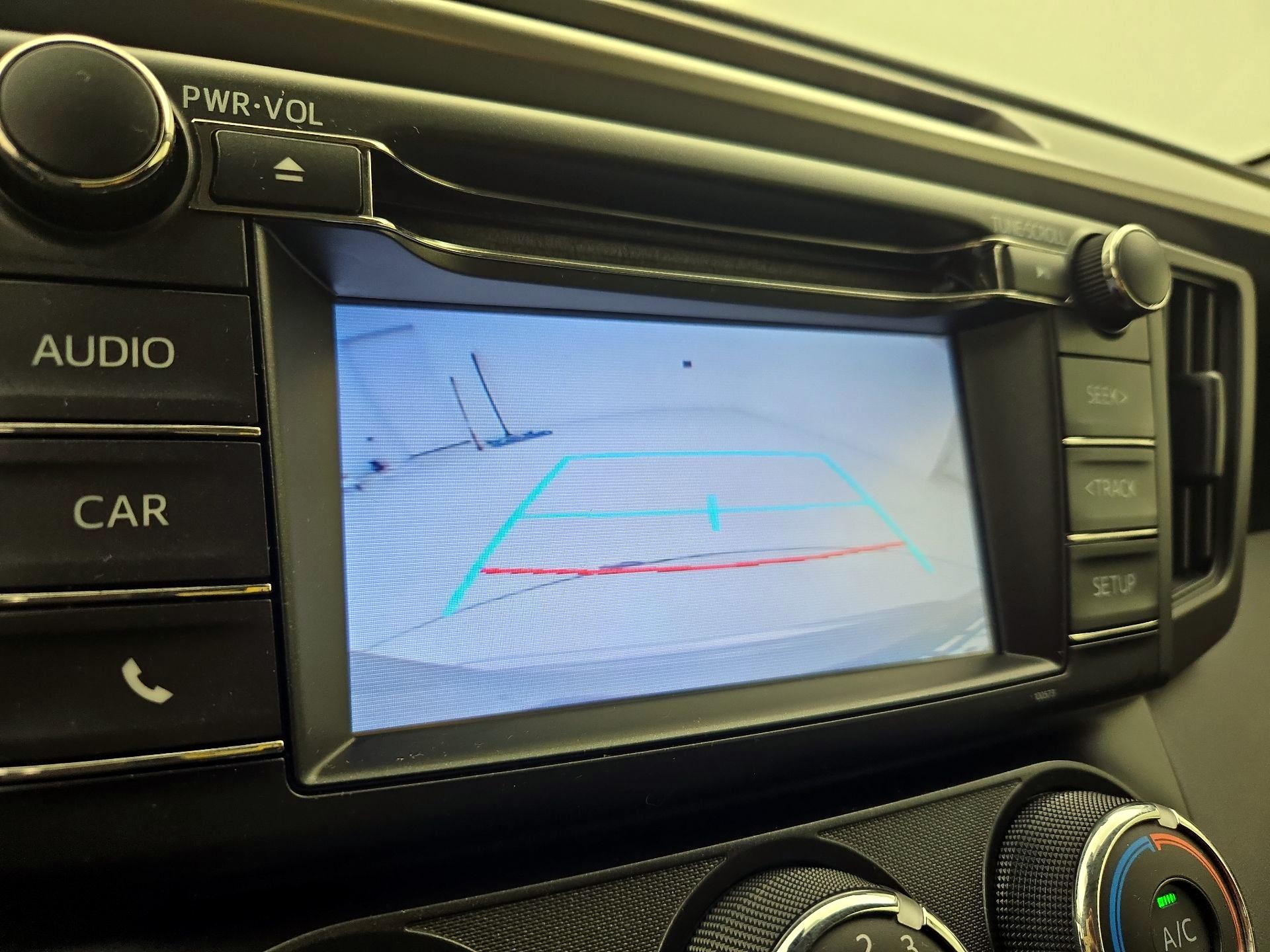 Thumbnail: 2018 Toyota RAV4 - 14