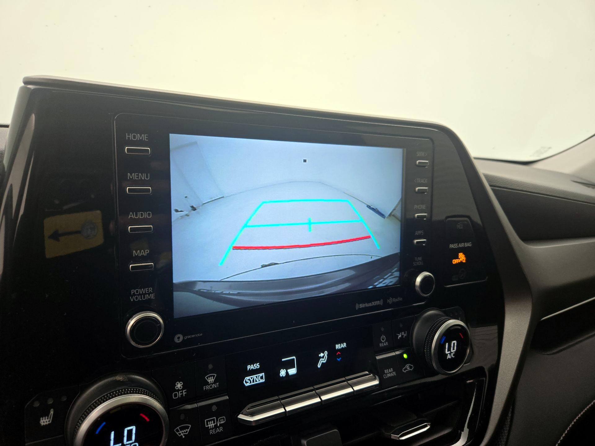 Thumbnail: 2021 Toyota Highlander - 14