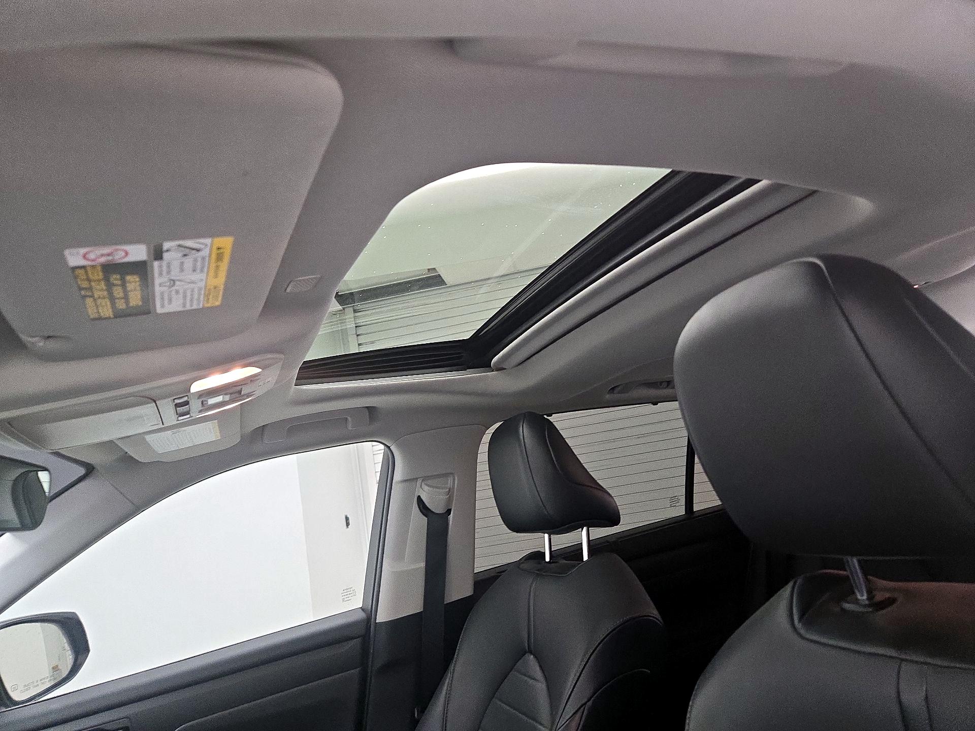 Thumbnail: 2021 Toyota Highlander - 19