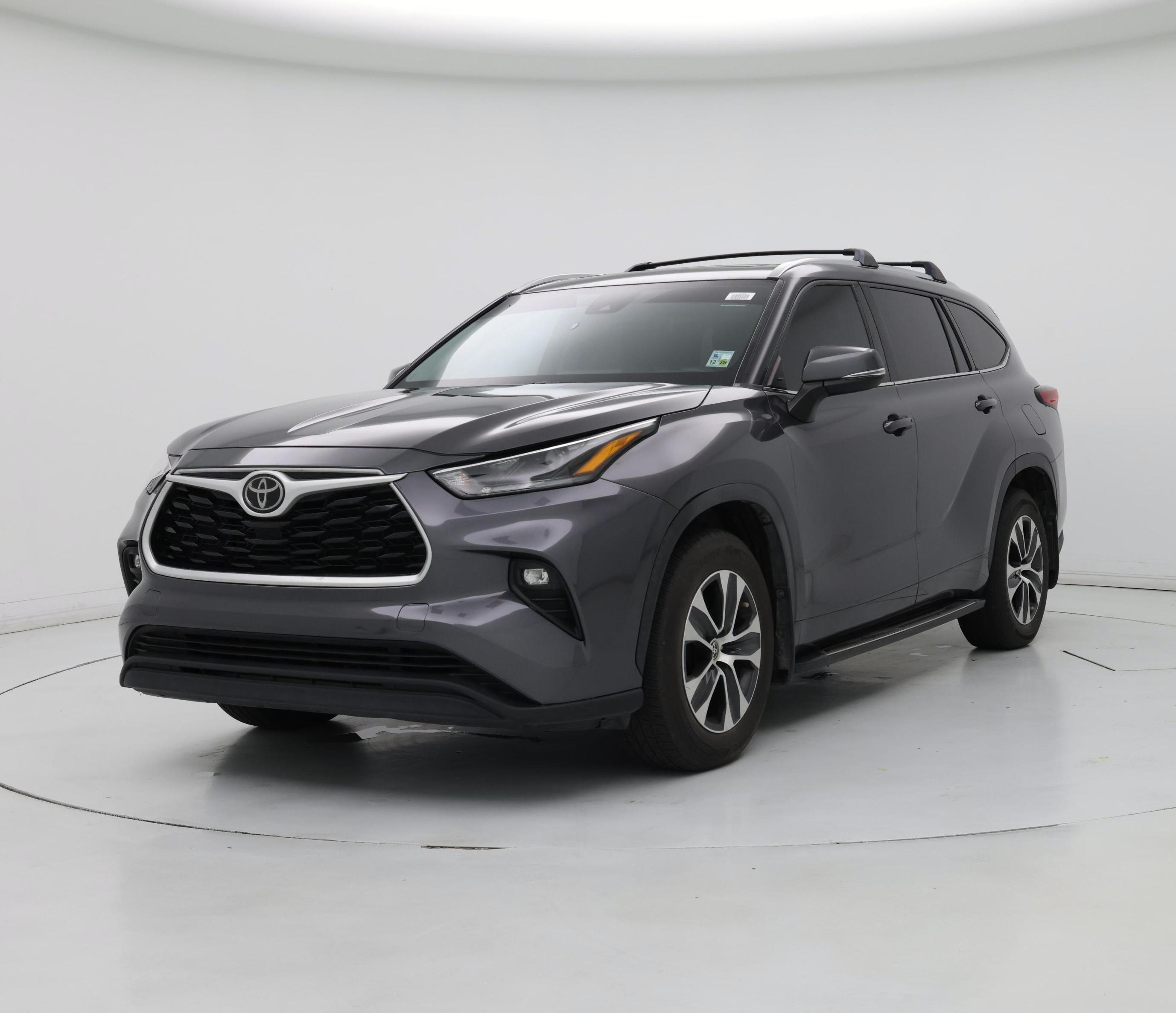 Thumbnail: 2021 Toyota Highlander - 4