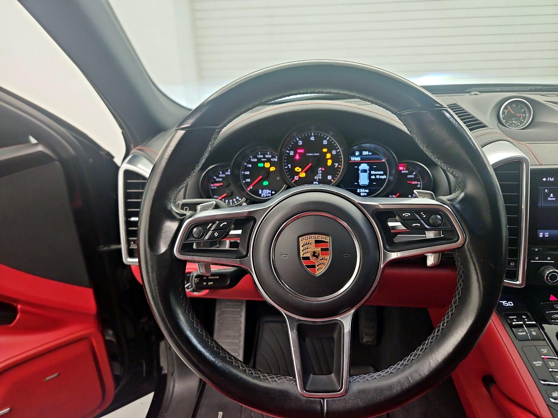 Thumbnail: 2018 Porsche Cayenne - 10