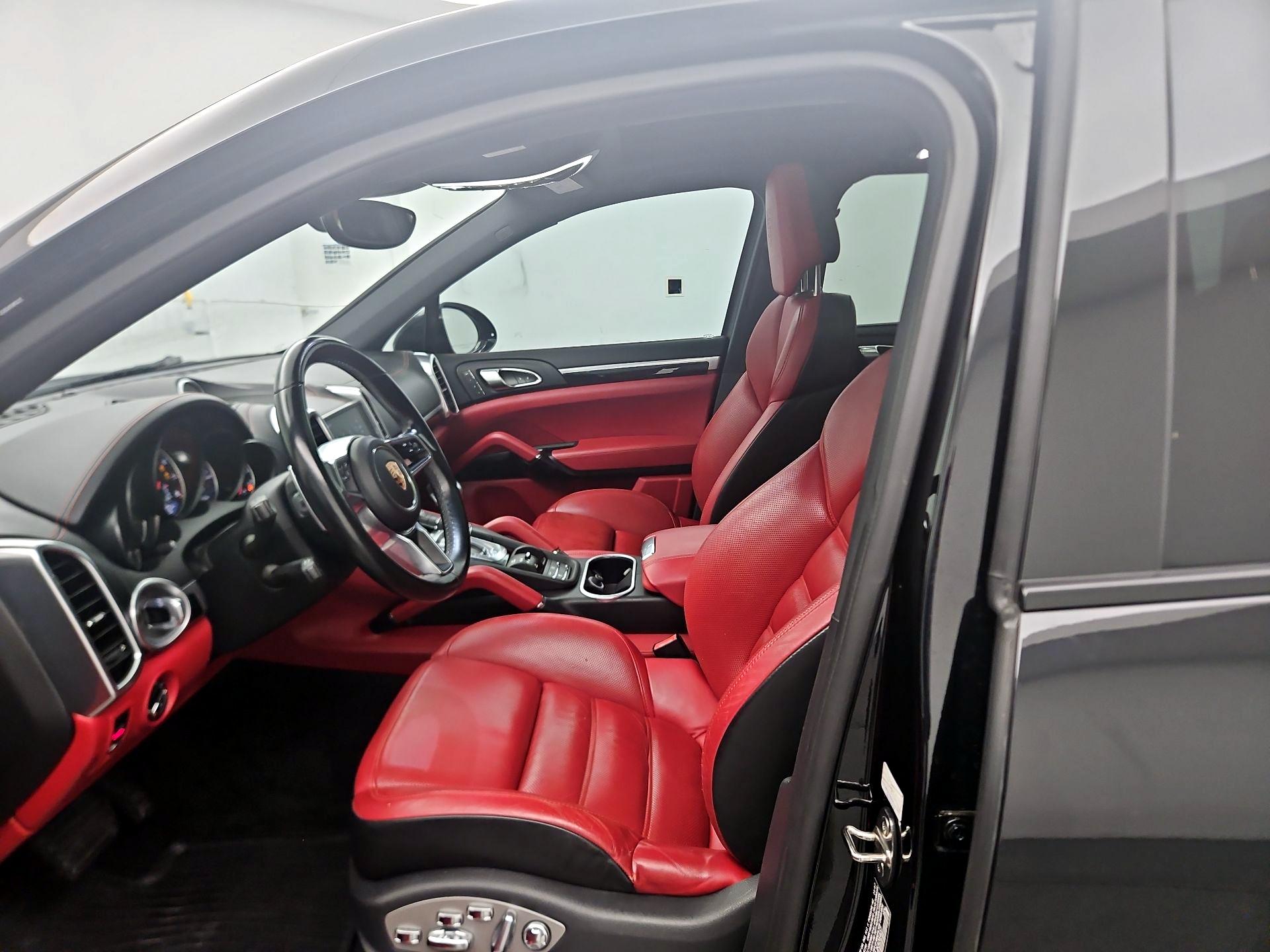 Thumbnail: 2018 Porsche Cayenne - 11