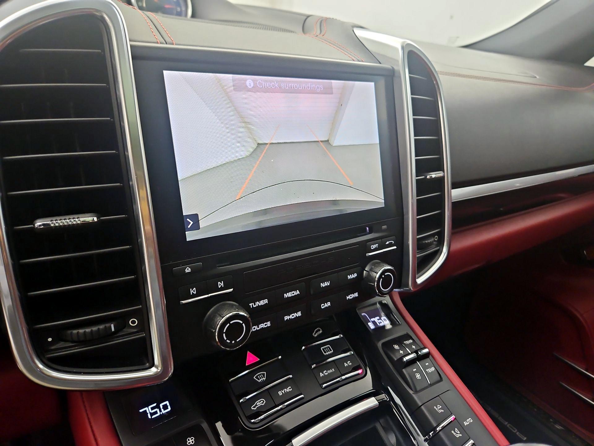 Thumbnail: 2018 Porsche Cayenne - 14