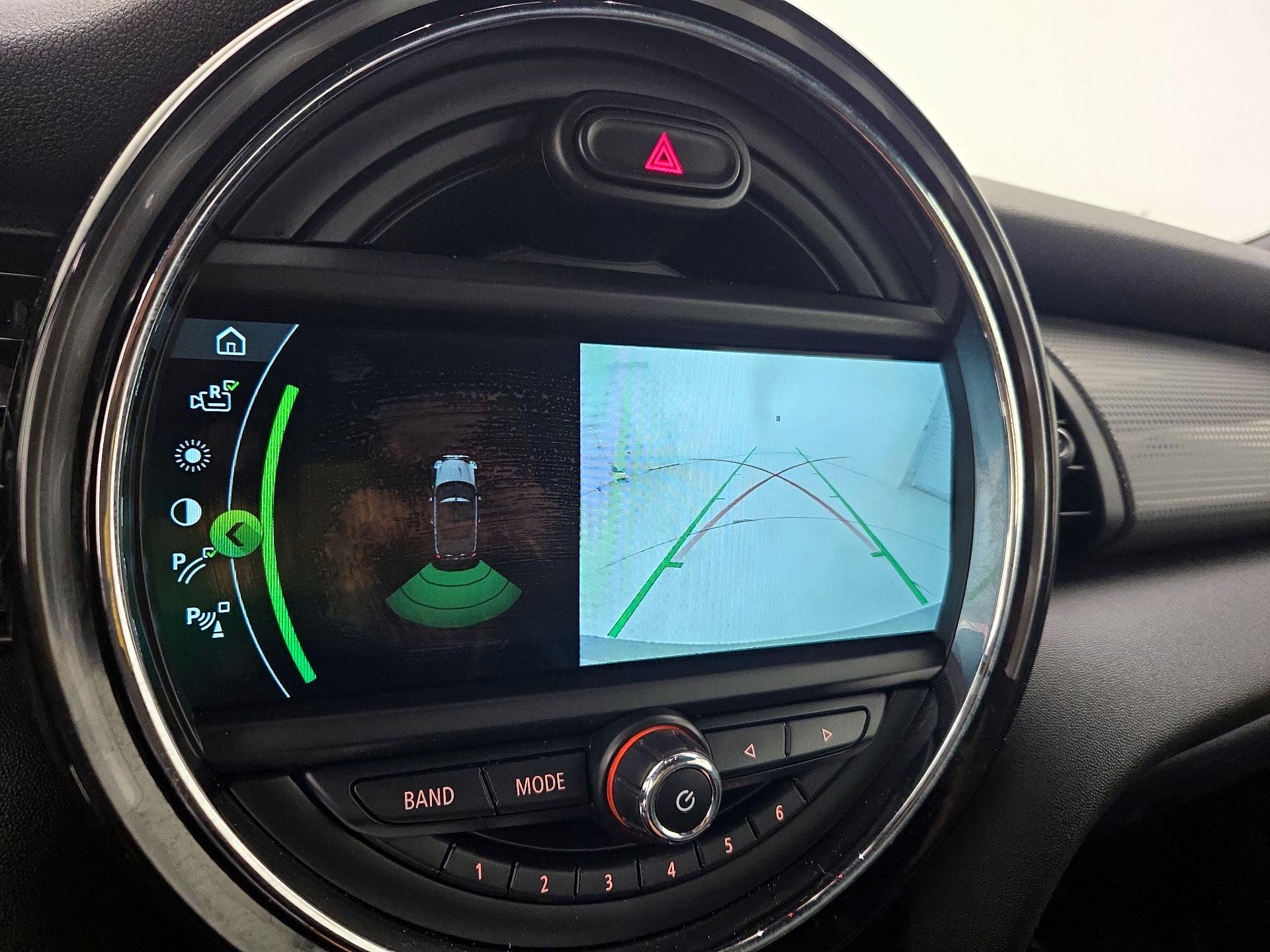 Thumbnail: 2019 MINI Cooper - 15