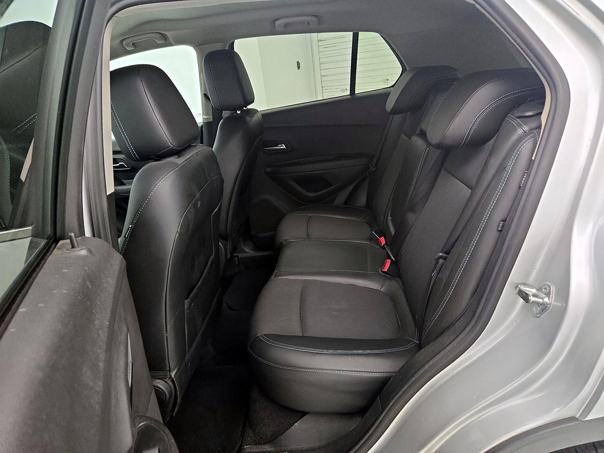 Thumbnail: 2015 Chevrolet Trax - 18