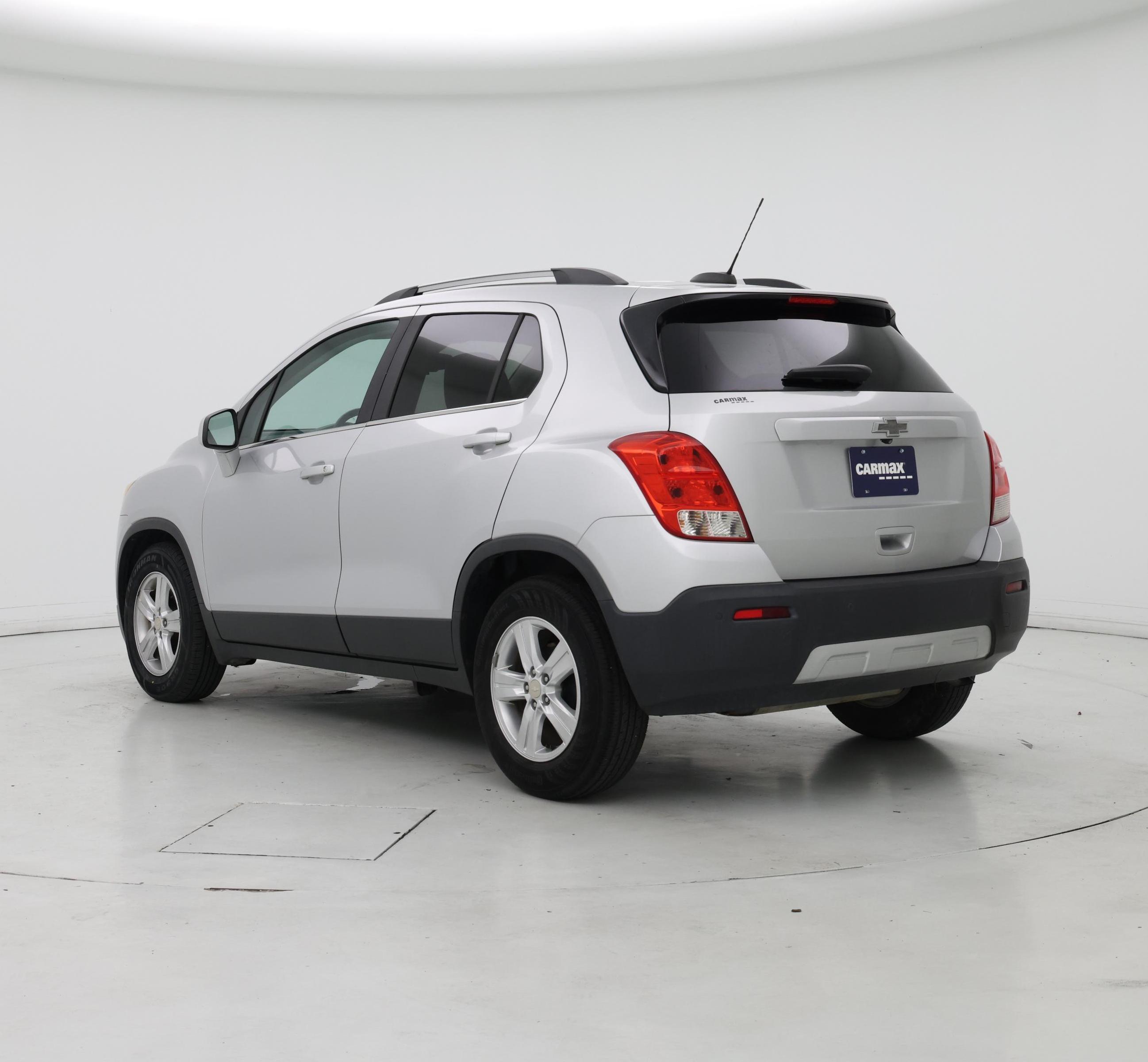 Thumbnail: 2015 Chevrolet Trax - 2