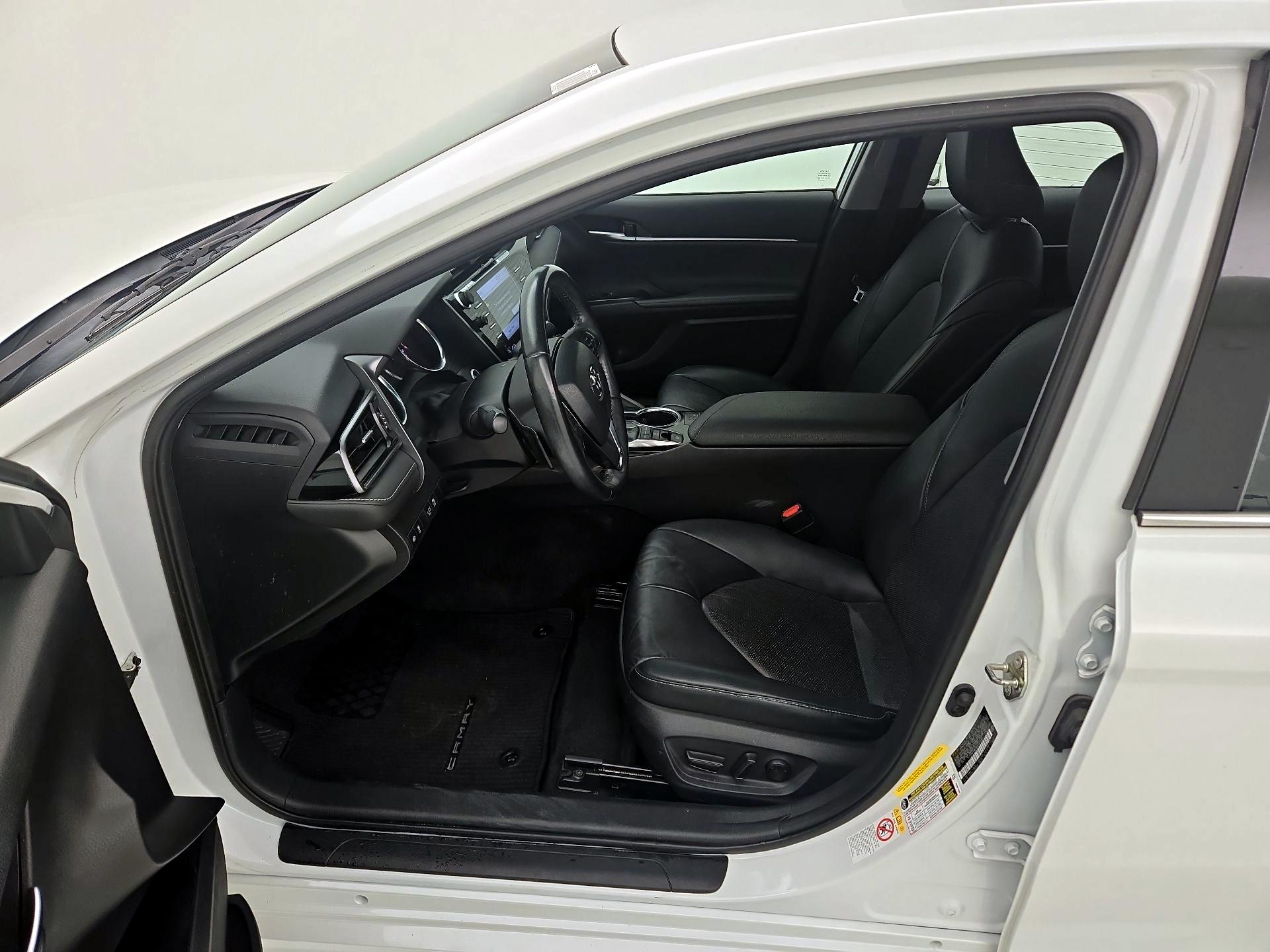 Thumbnail: 2019 Toyota Camry - 20