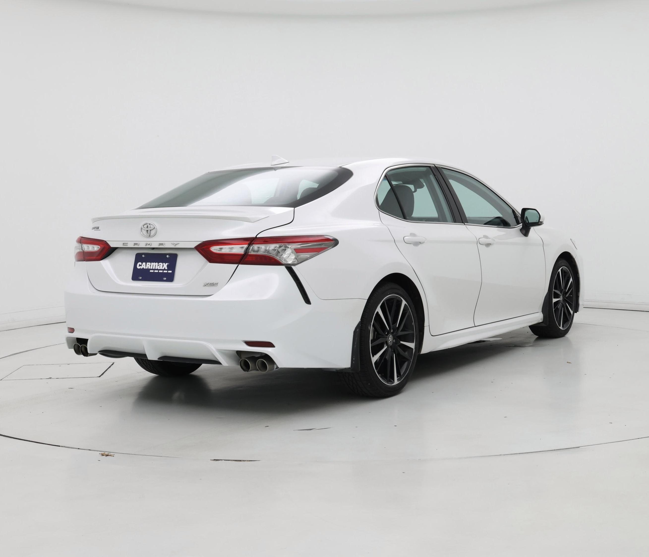 Thumbnail: 2019 Toyota Camry - 8