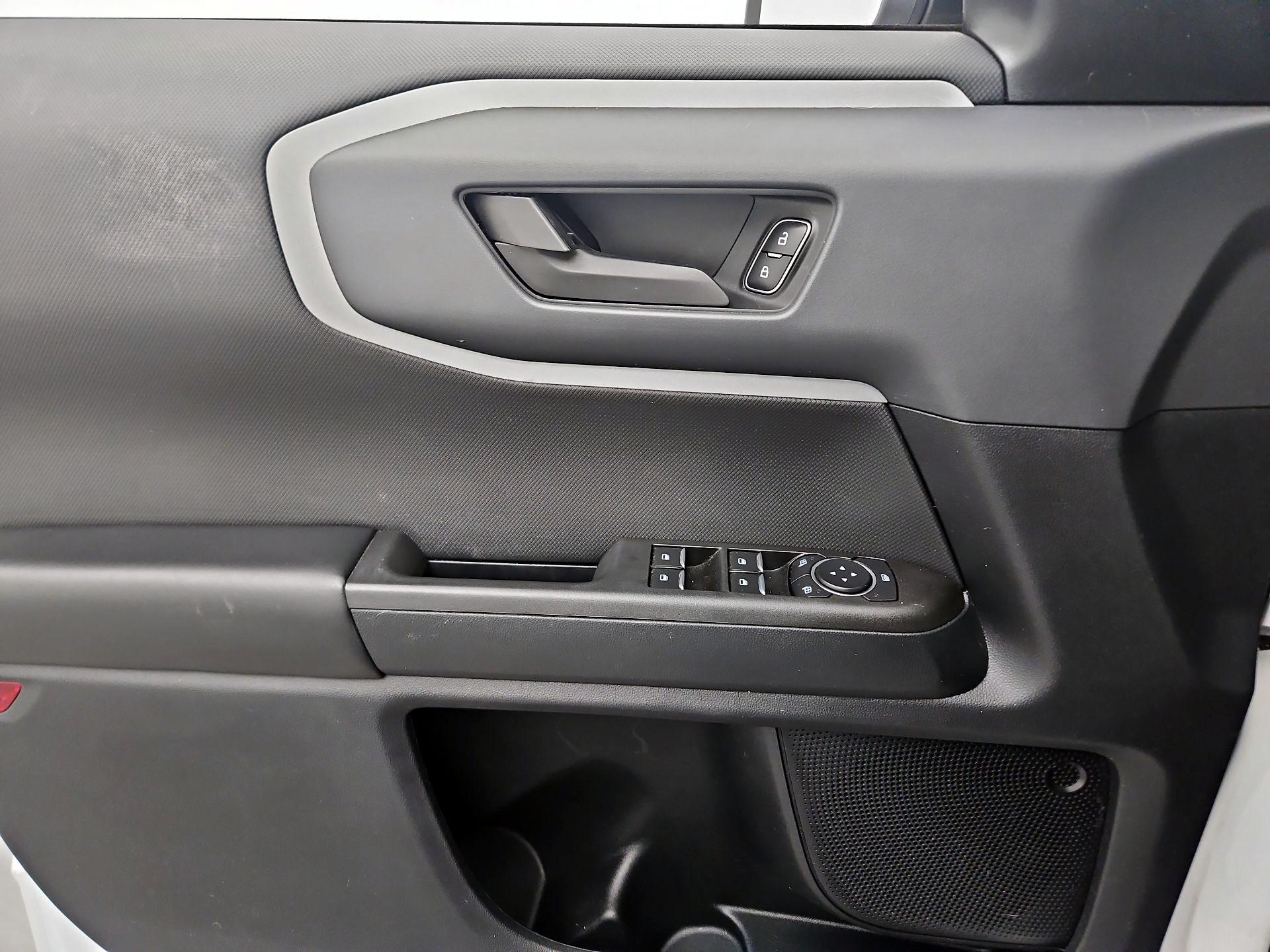 Thumbnail: 2022 Ford Bronco Sport - 12