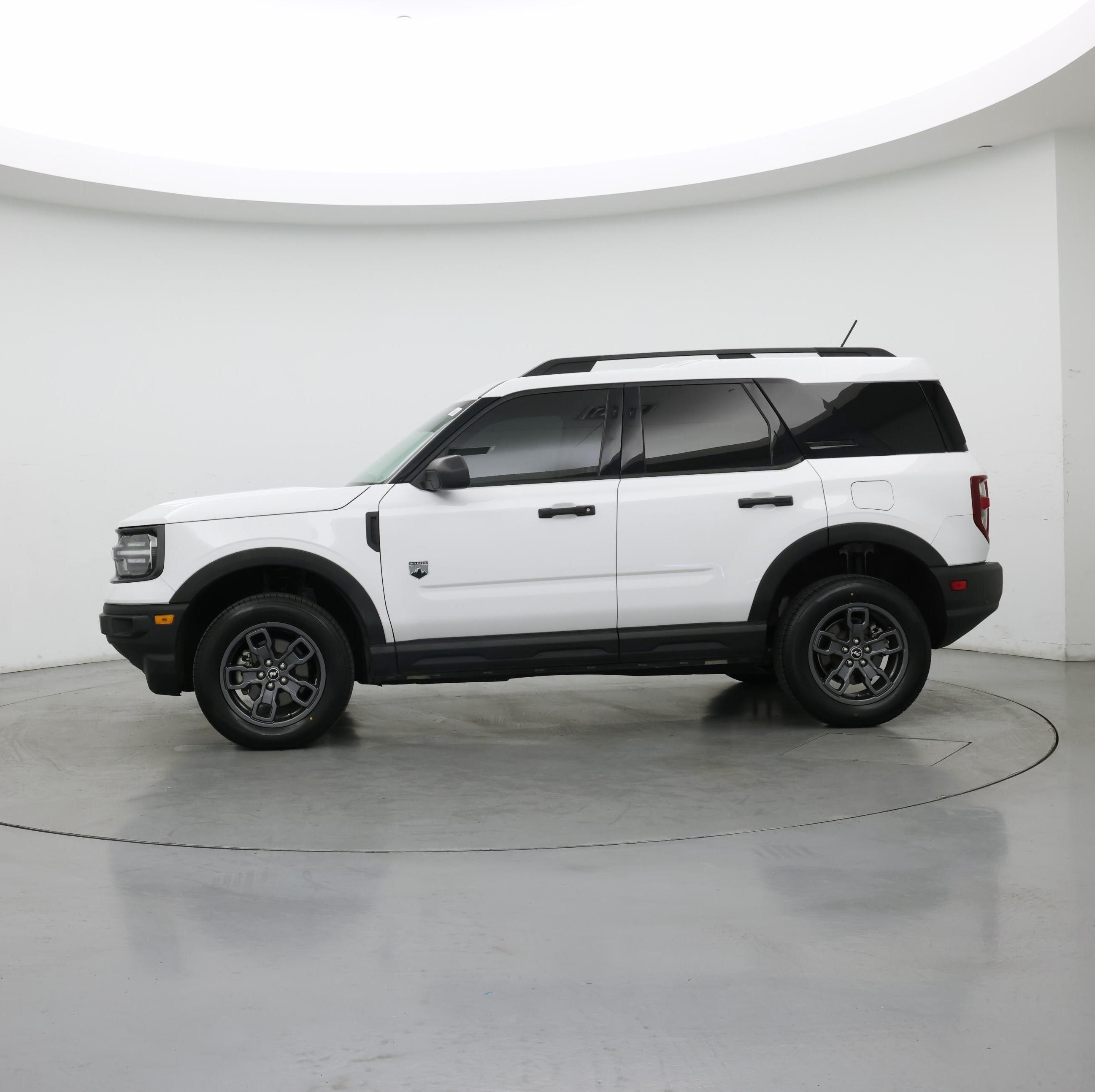 Thumbnail: 2022 Ford Bronco Sport - 3