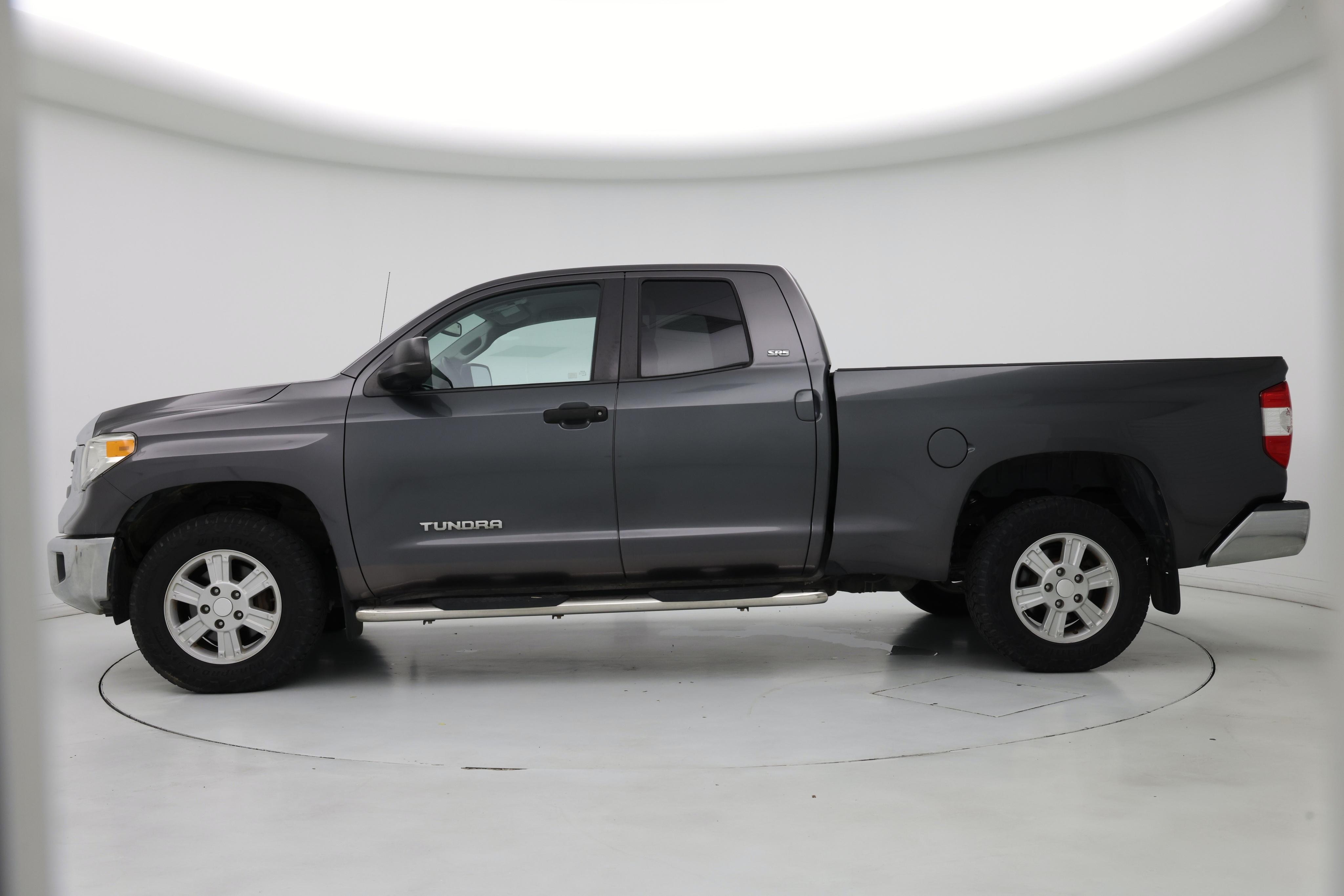 Thumbnail: 2015 Toyota Tundra - 3