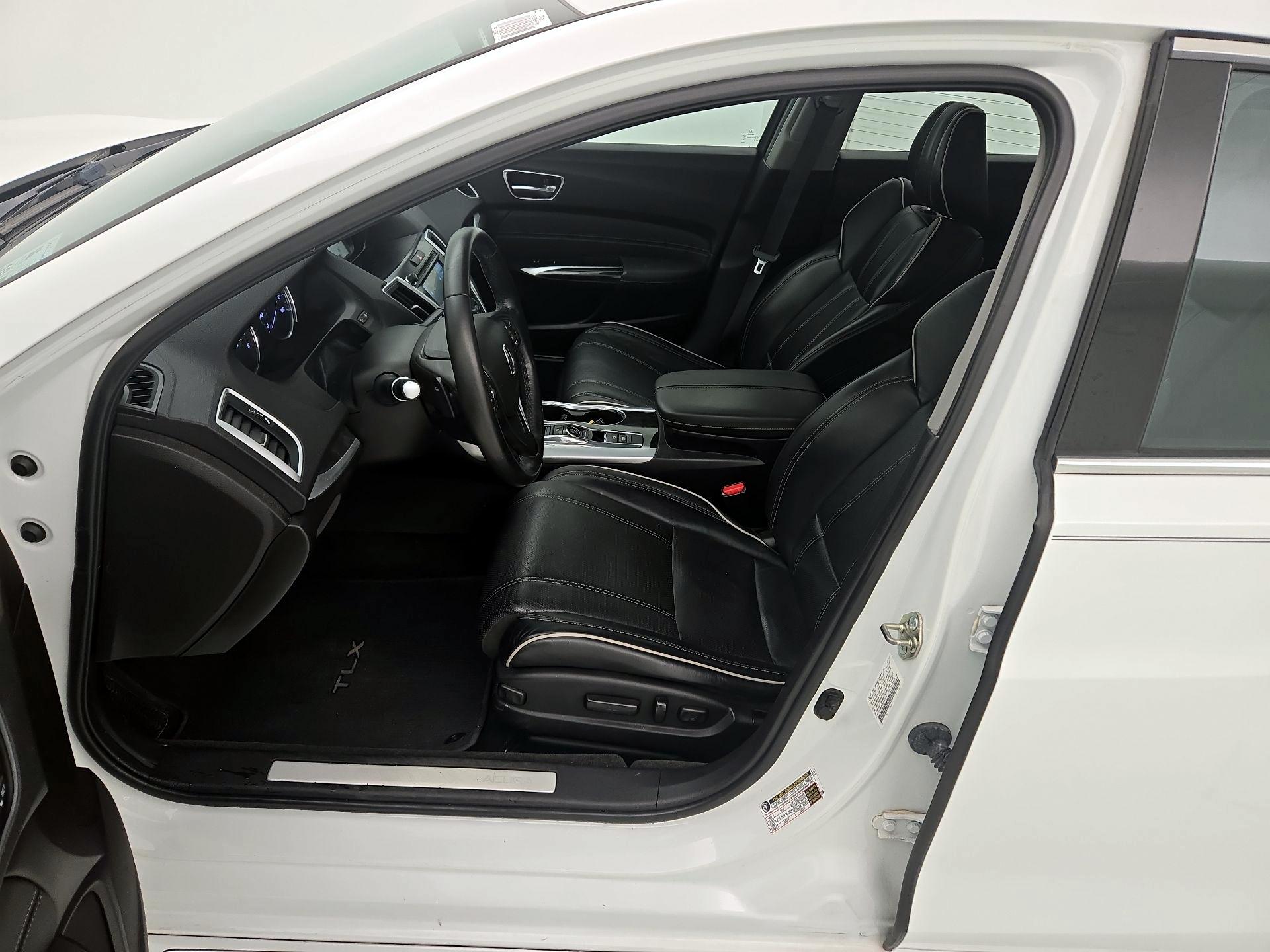 Thumbnail: 2018 Acura TLX - 11