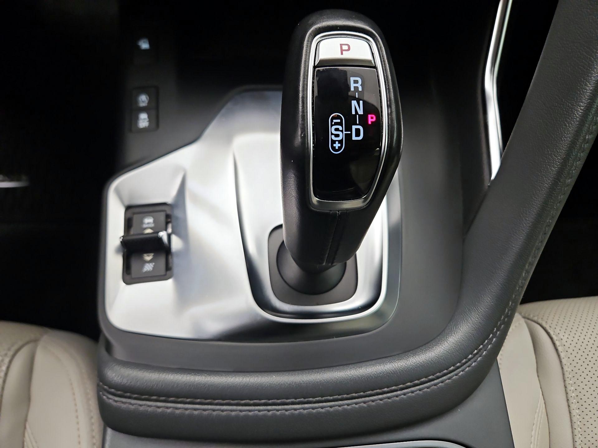 Thumbnail: 2020 Jaguar E-Pace - 18