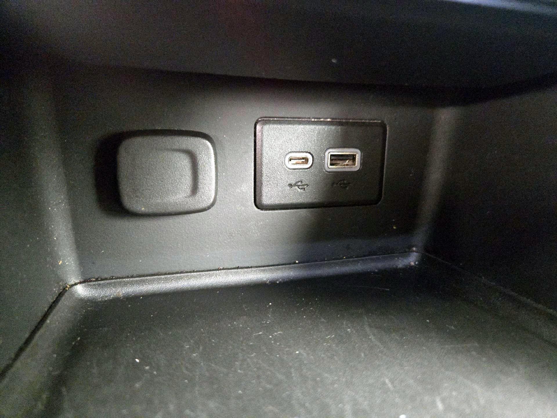 Thumbnail: 2021 GMC Acadia - 18