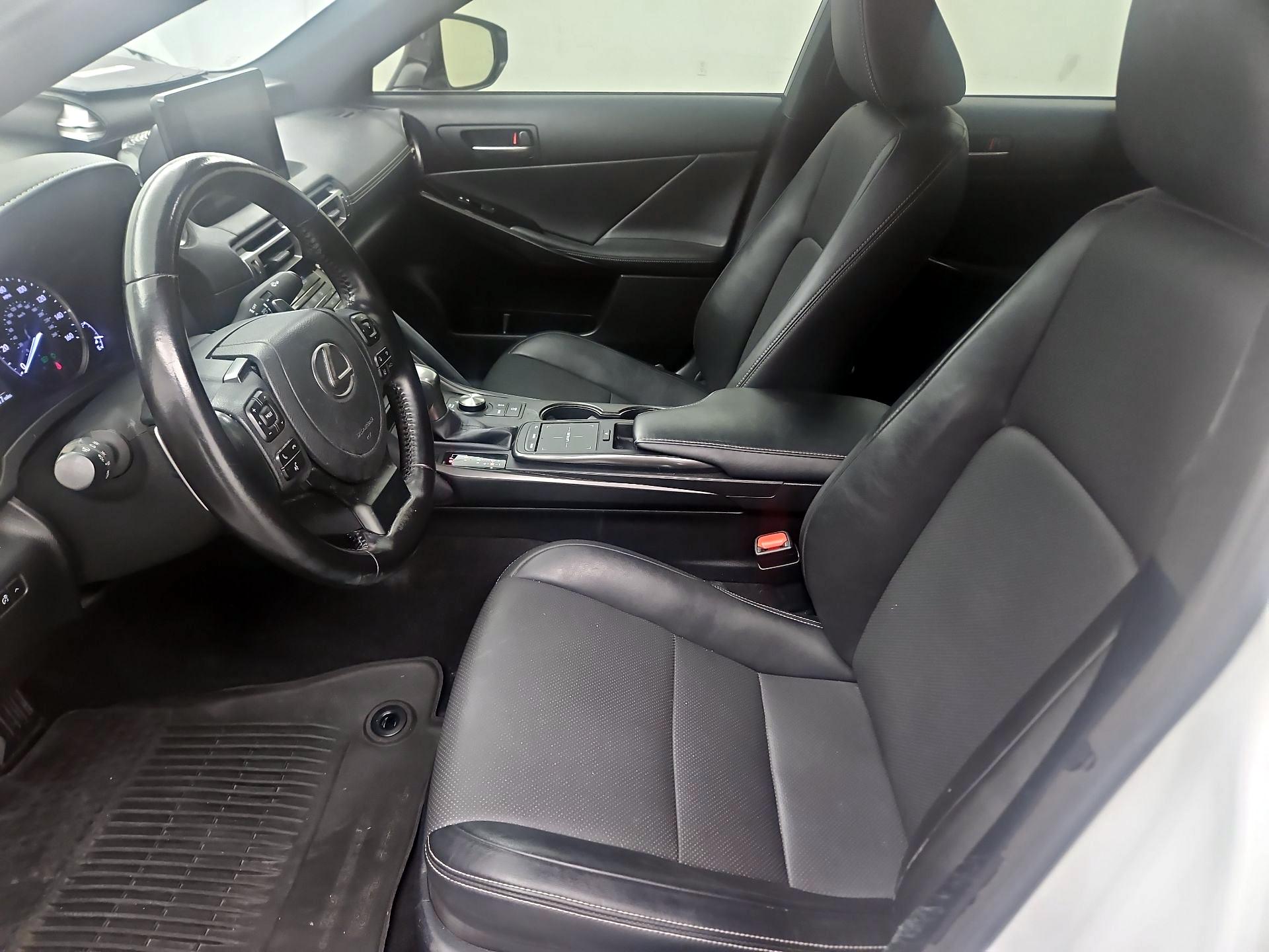 Thumbnail: 2021 Lexus IS - 11