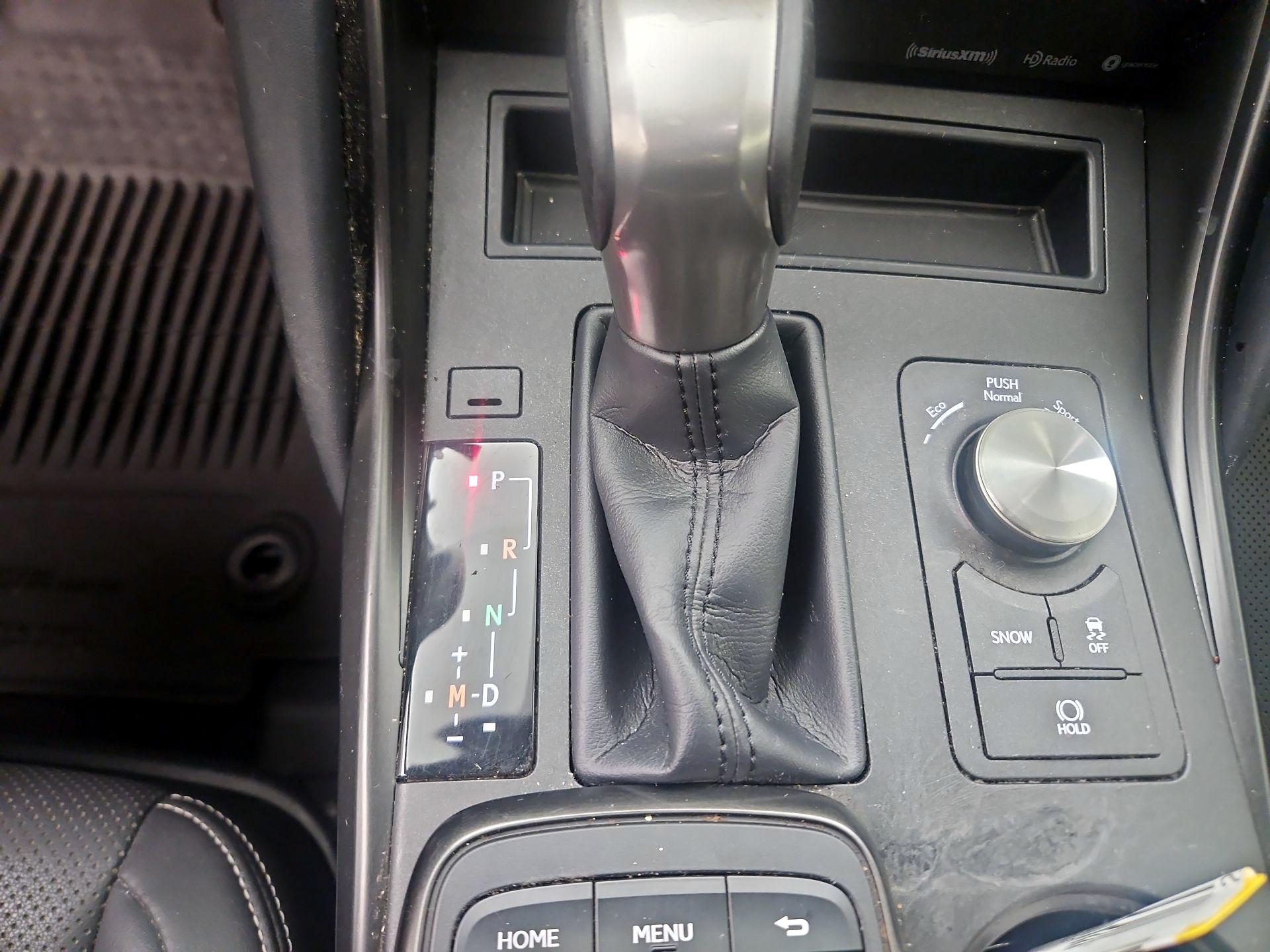 Thumbnail: 2021 Lexus IS - 17