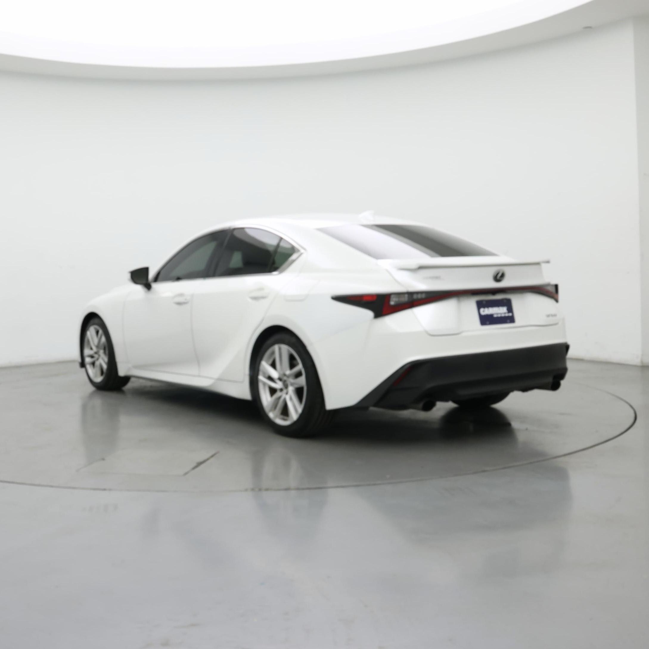 Thumbnail: 2021 Lexus IS - 2