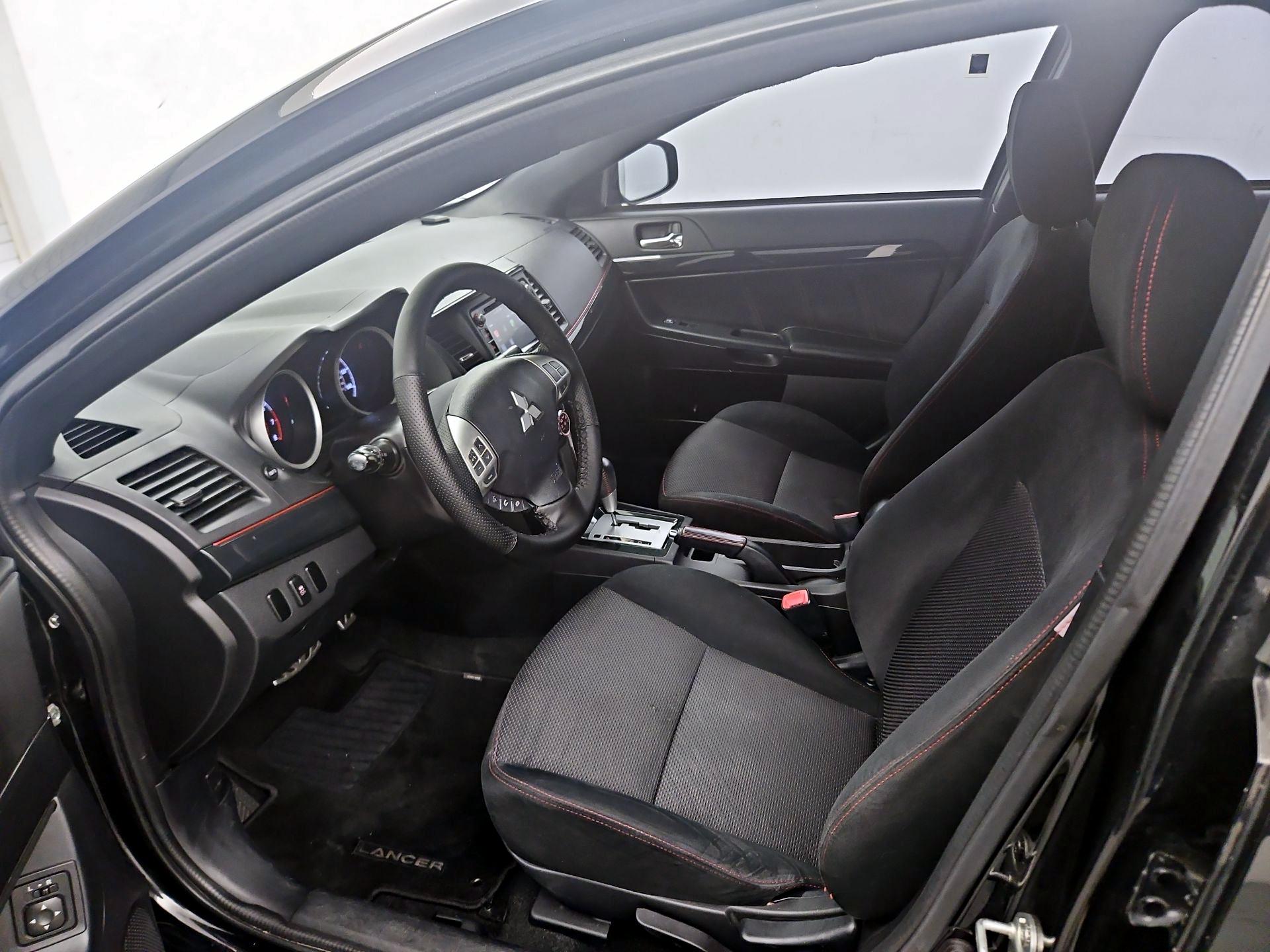 Thumbnail: 2017 Mitsubishi Lancer - 11