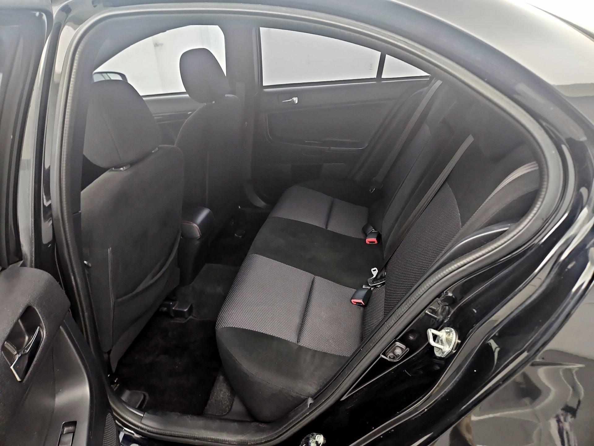 Thumbnail: 2017 Mitsubishi Lancer - 16