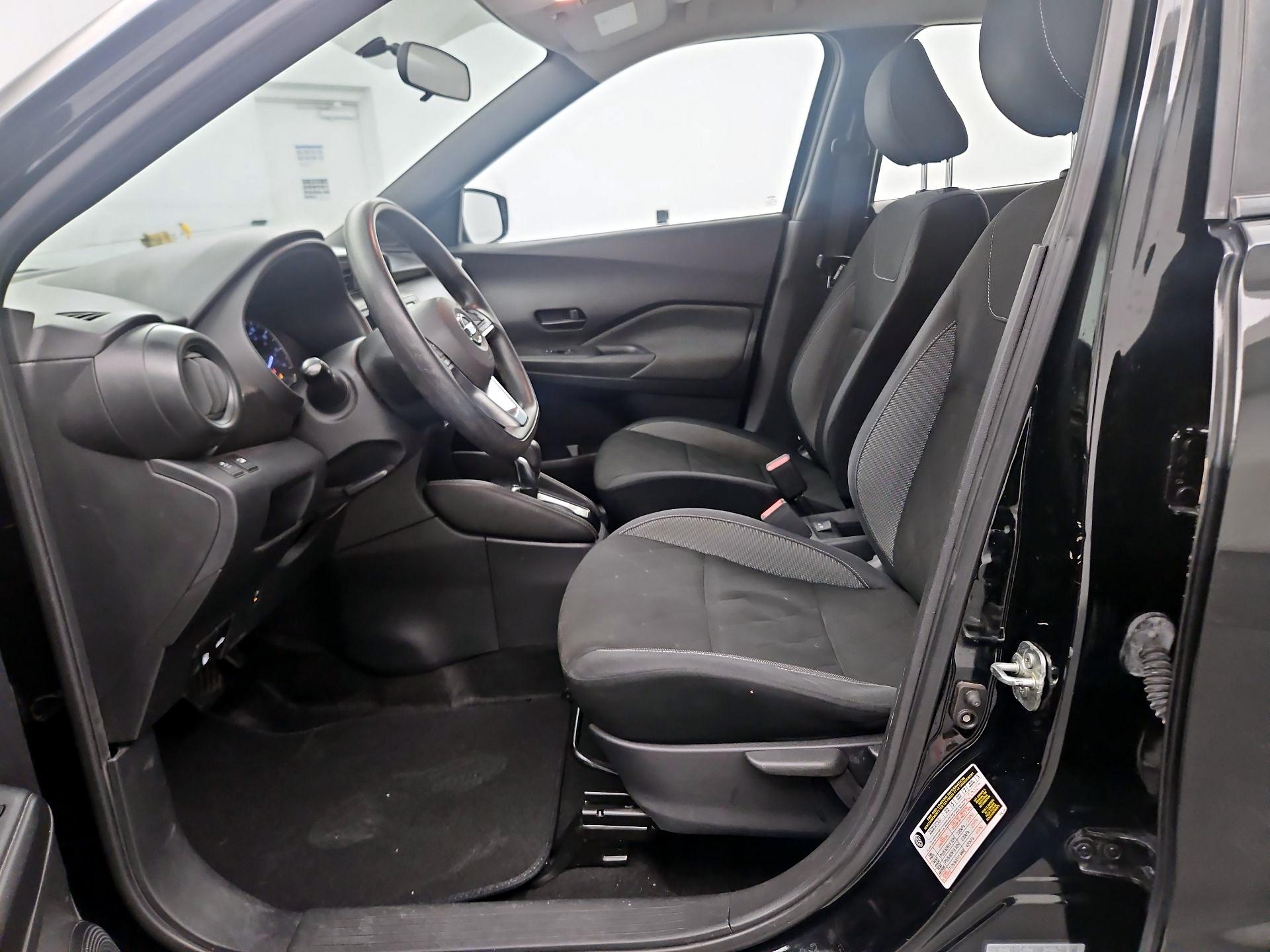 Thumbnail: 2019 Nissan Kicks - 11