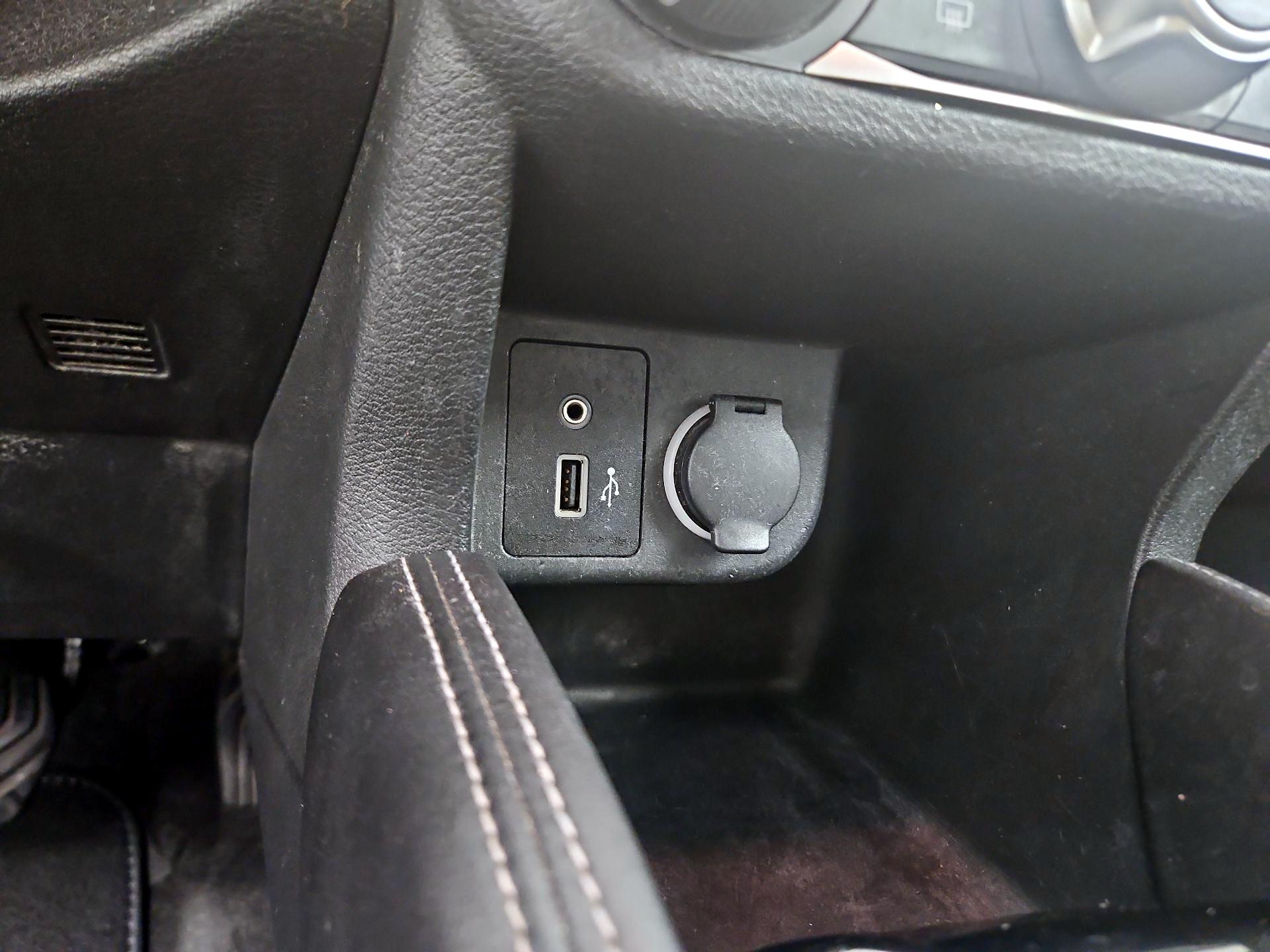 Thumbnail: 2019 Nissan Kicks - 16