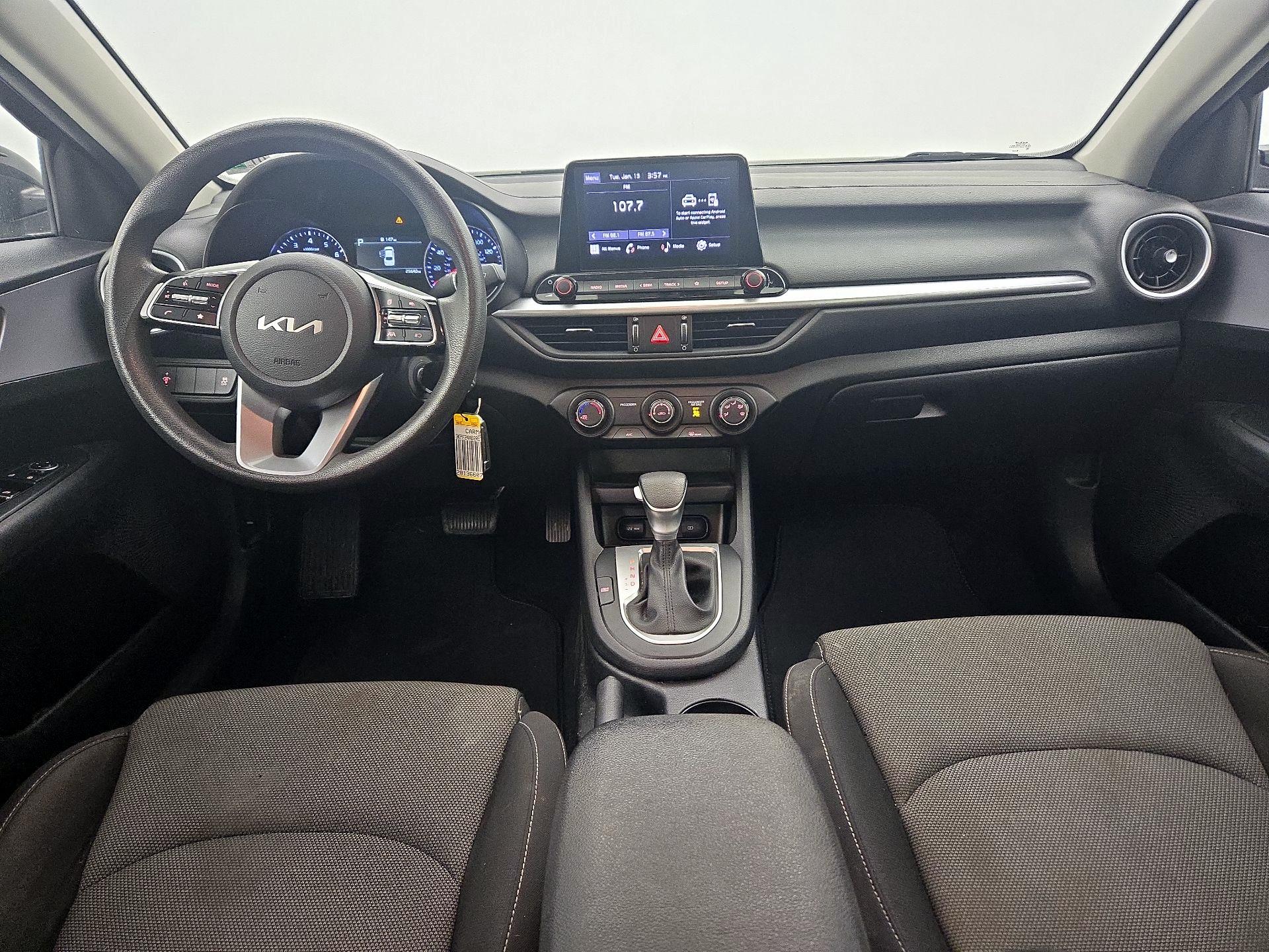 Thumbnail: 2024 Kia Forte - 9