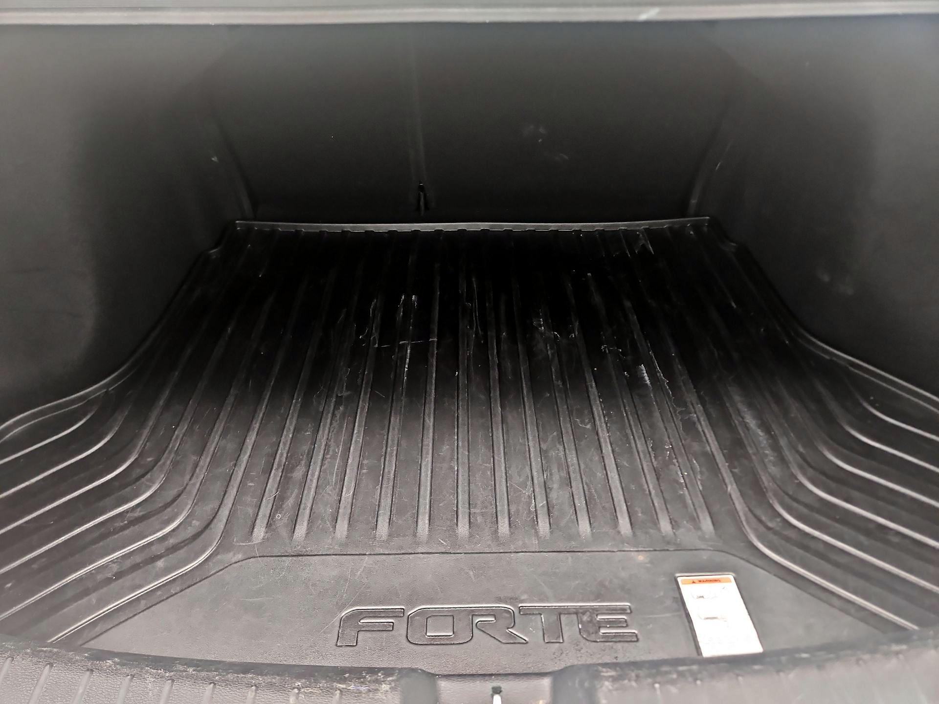 Thumbnail: 2023 Kia Forte - 20