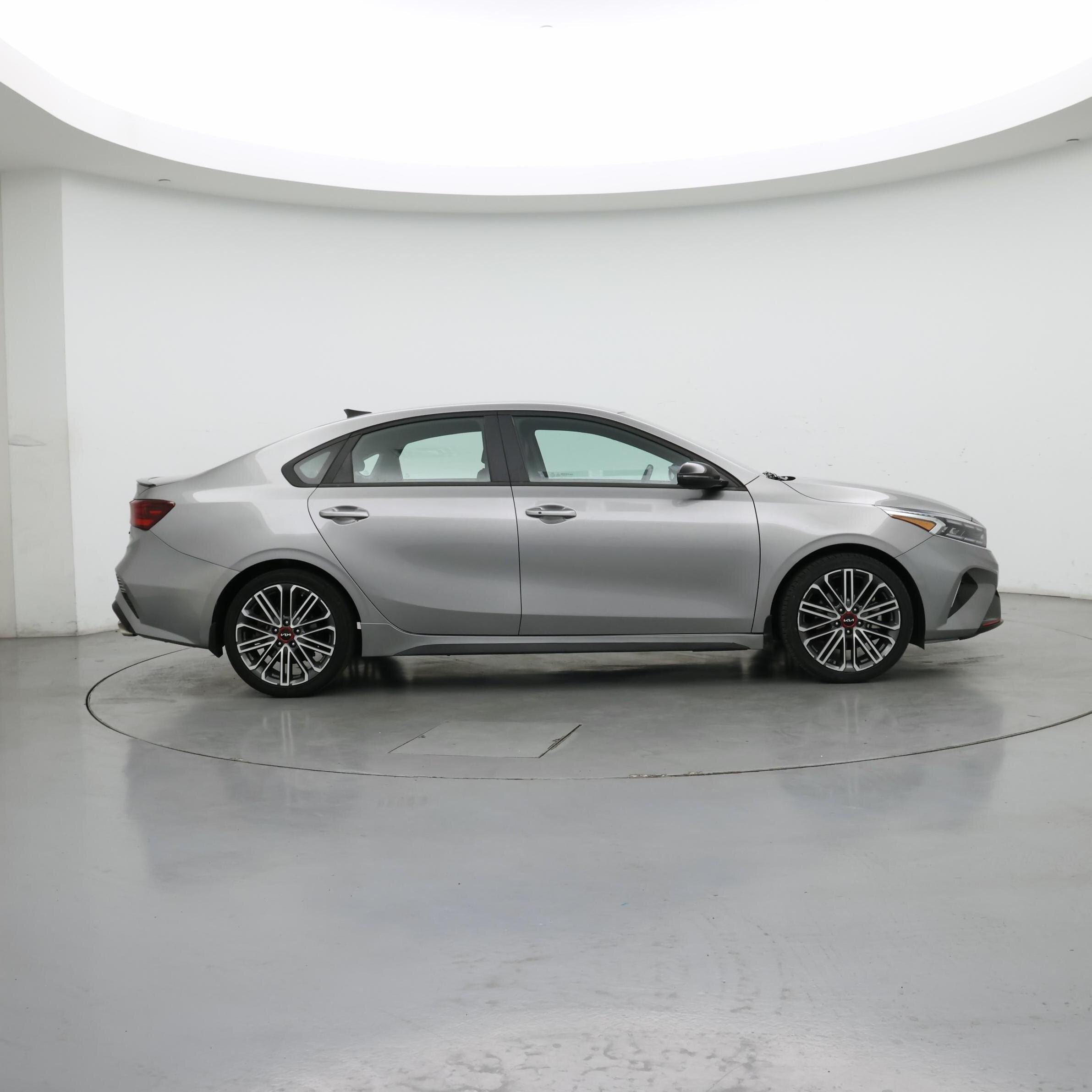 Thumbnail: 2023 Kia Forte - 7