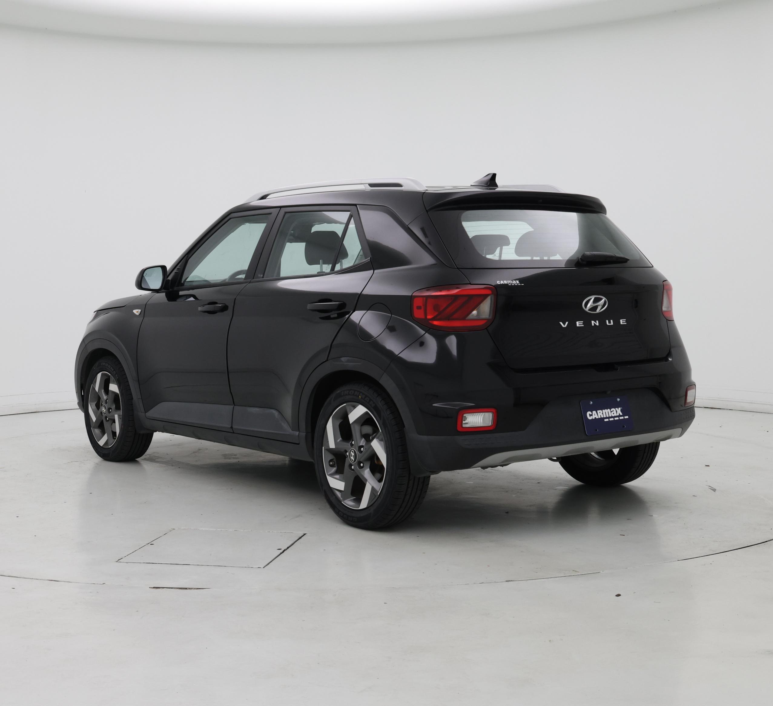 Thumbnail: 2022 Hyundai Venue - 2