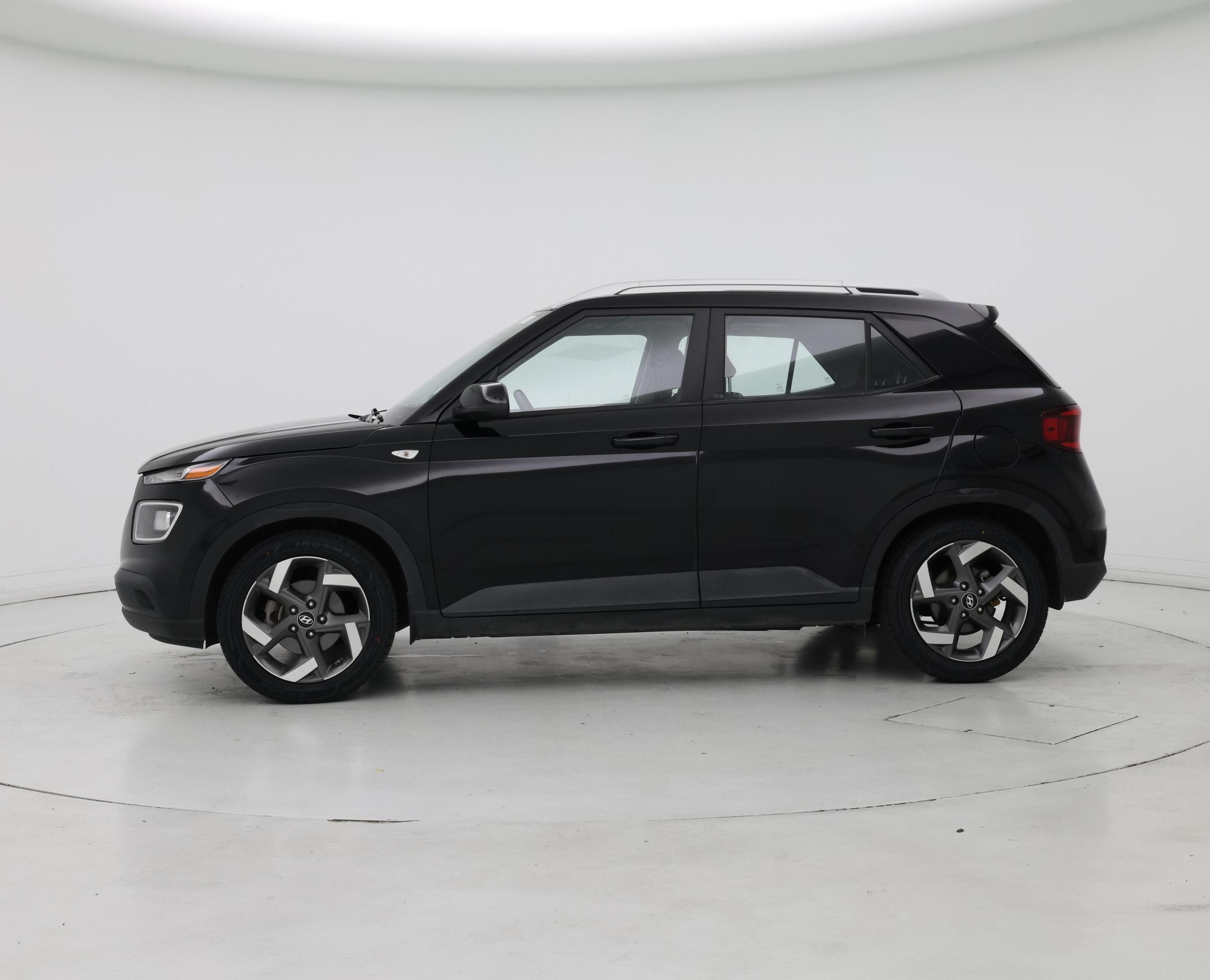 Thumbnail: 2022 Hyundai Venue - 3