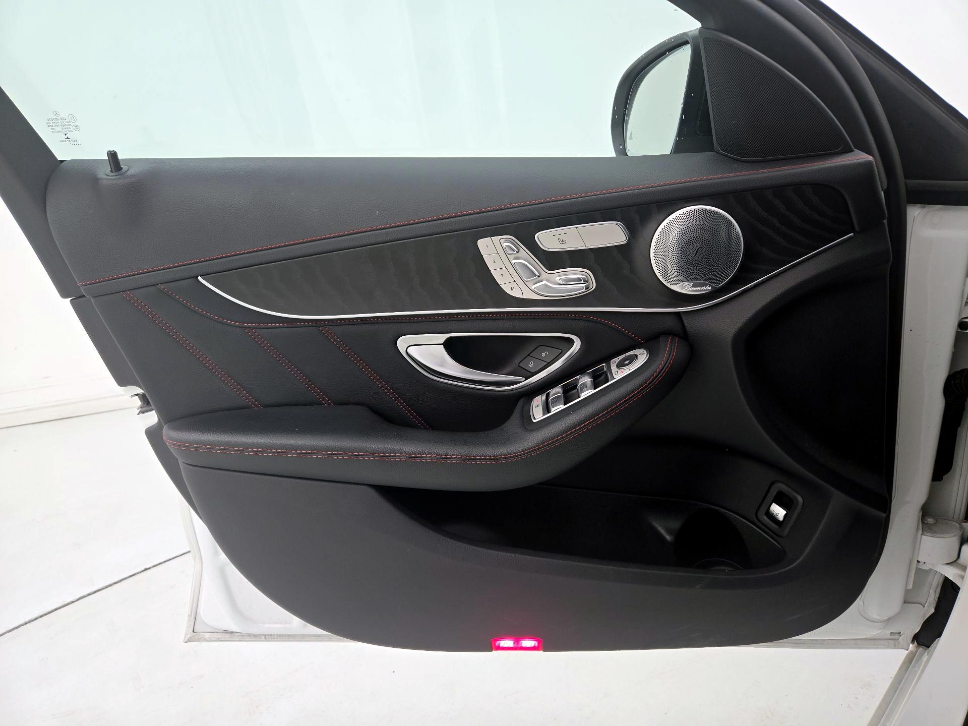 Thumbnail: 2017 Mercedes-Benz C-Class - 12