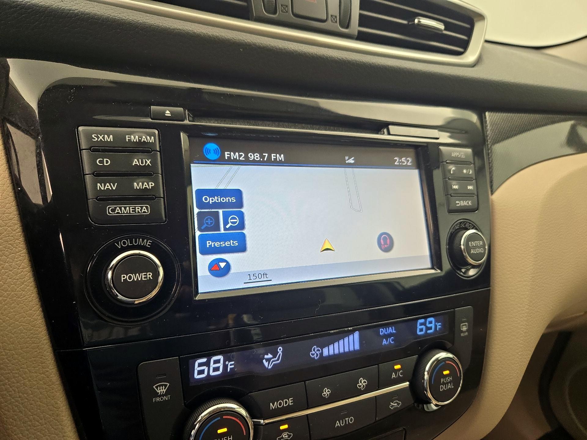 Thumbnail: 2016 Nissan Rogue - 14