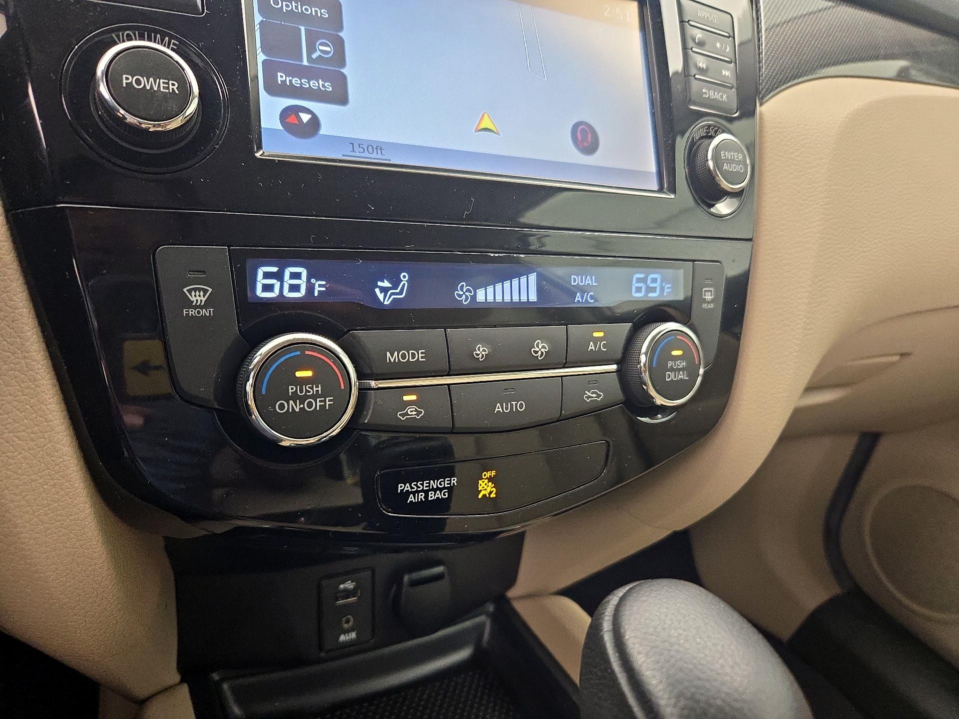 Thumbnail: 2016 Nissan Rogue - 17