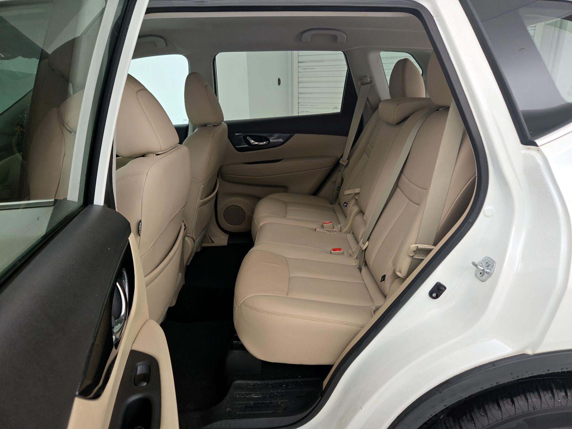 Thumbnail: 2016 Nissan Rogue - 20